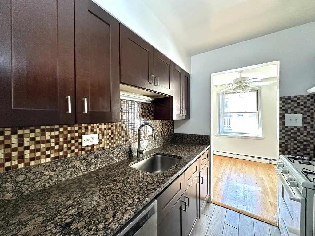 3710 N Pine Grove, , 60613 60613-unit#313-Chicago-IL