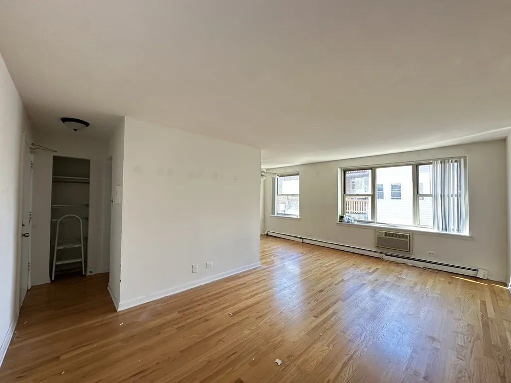 3710 N Pine Grove, , 60613 60613-unit#313-Chicago-IL