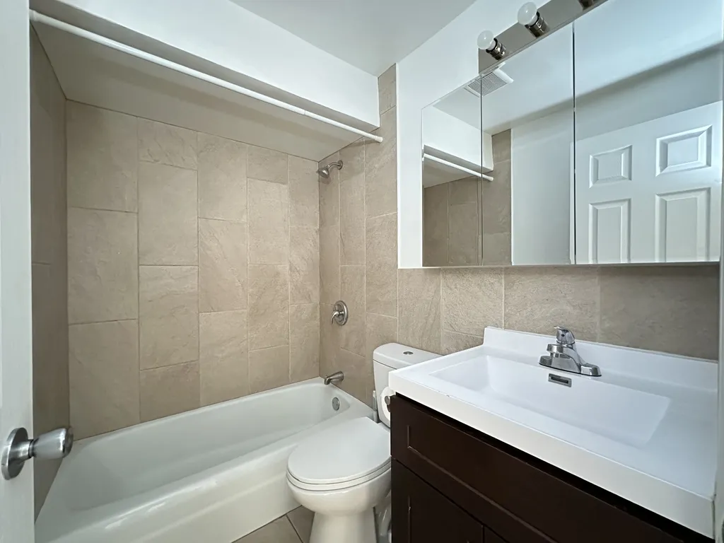 3710 N Pine Grove, , 60613 60613-unit#313-Chicago-IL