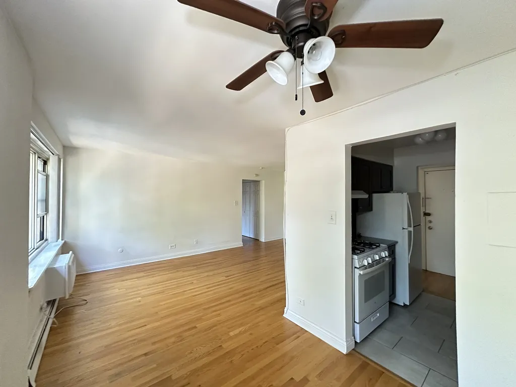 3710 N Pine Grove, ,  60613 60613-unit#401-Chicago-IL