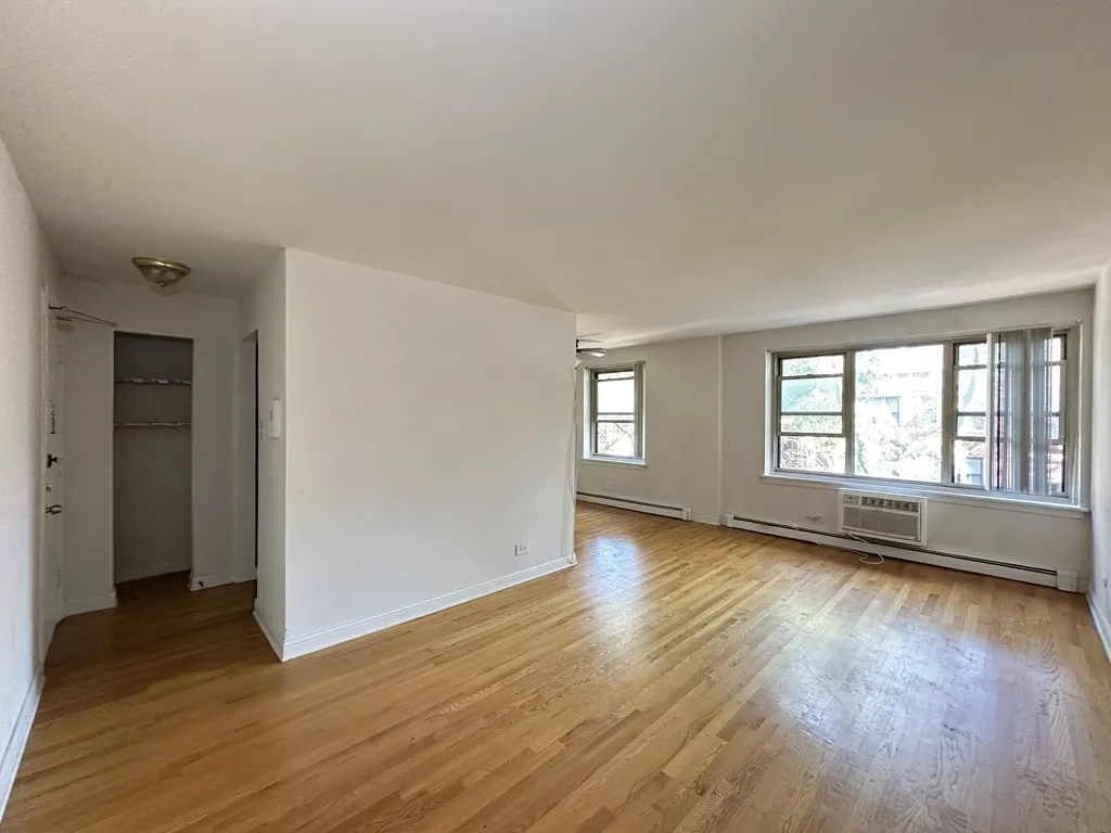 3710 N Pine Grove, , 60613 60613-unit#401-Chicago-IL