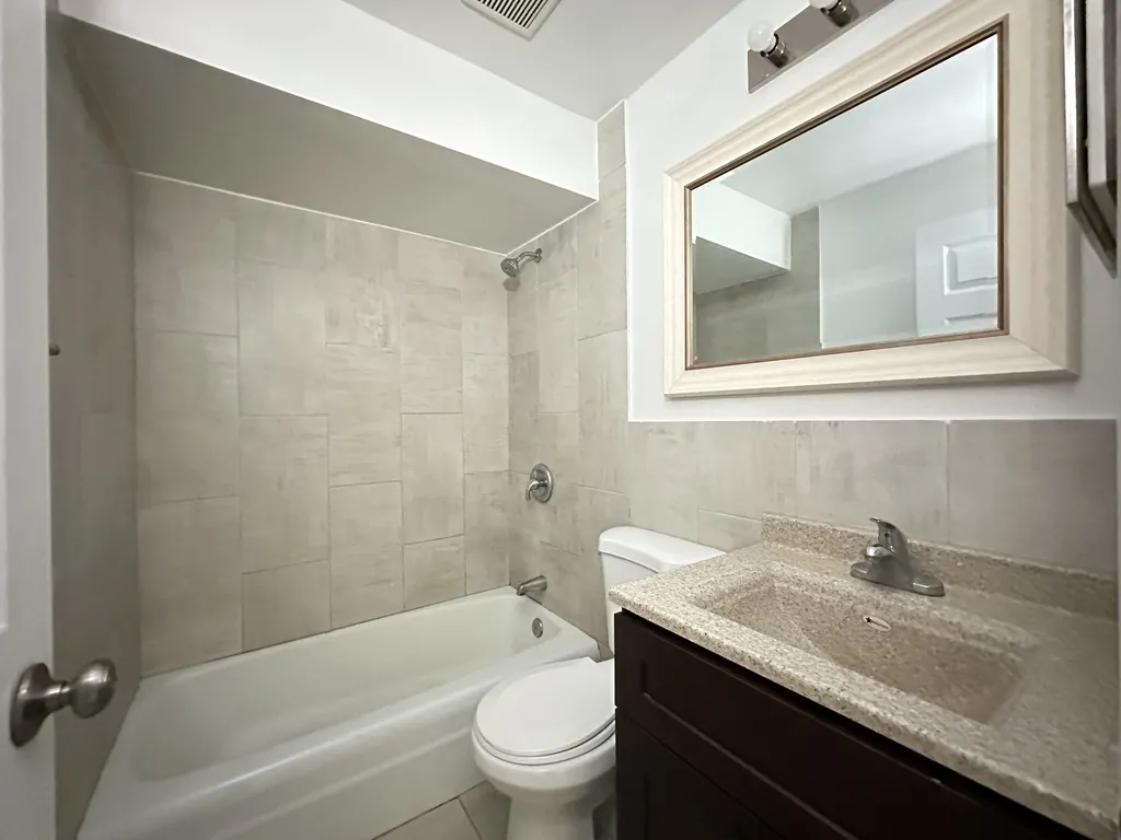 3710 N Pine Grove, ,  60613 60613-unit#401-Chicago-IL