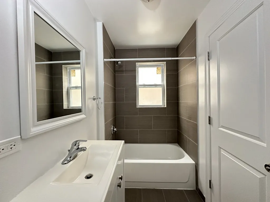 1640 W Pratt, ,  60626 60626-unit#B3-Chicago-IL