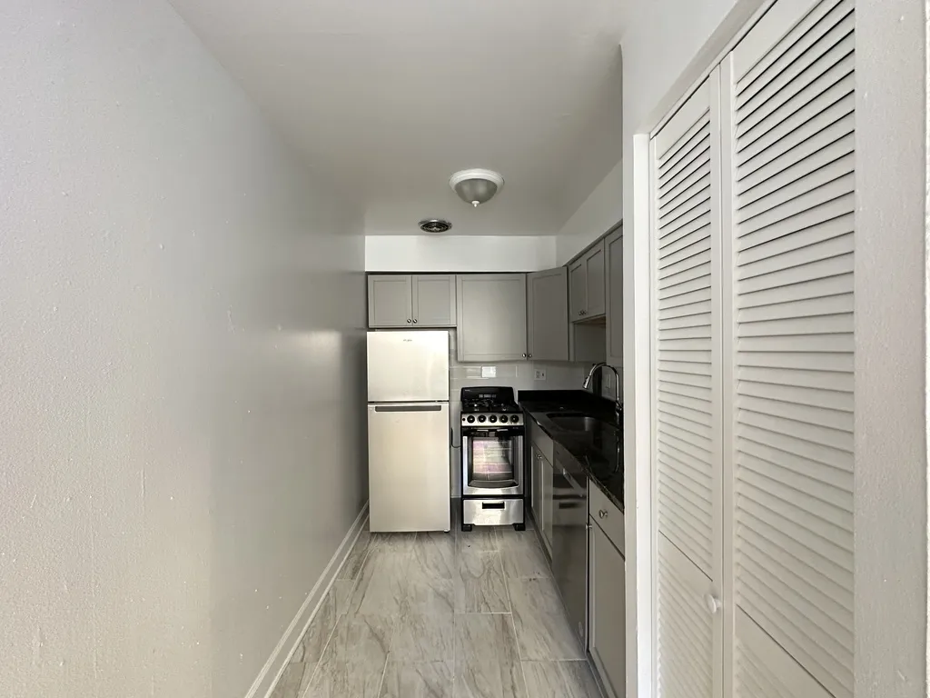 1515 W Morse, ,  60626 60626-unit#204-Chicago-IL