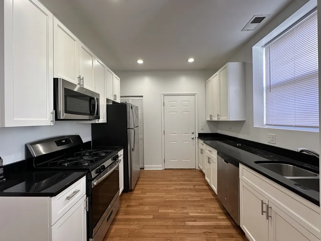 1157 W Lunt, ,  60626 60626-unit#4-Chicago-IL