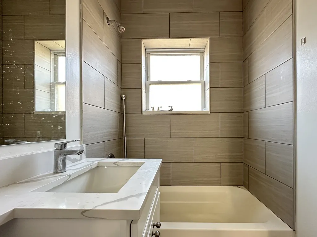 1157 W Lunt, ,  60626 60626-unit#4-Chicago-IL