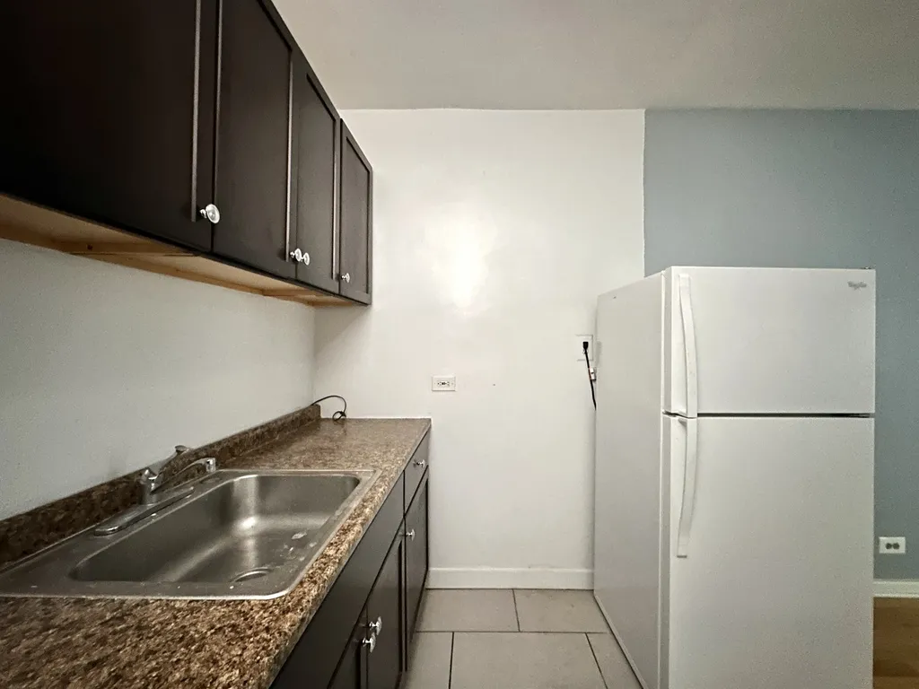 5662 N Ridge, ,  60660 60660-unit#C2-Chicago-IL