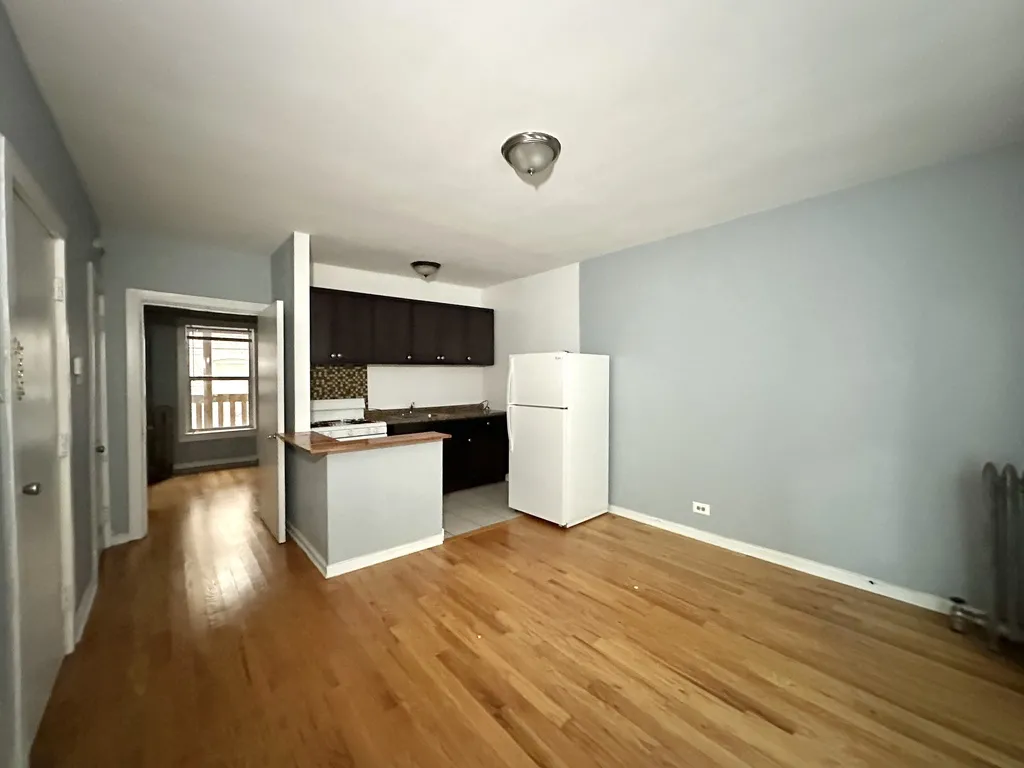 5662 N Ridge, ,  60660 60660-unit#C2-Chicago-IL