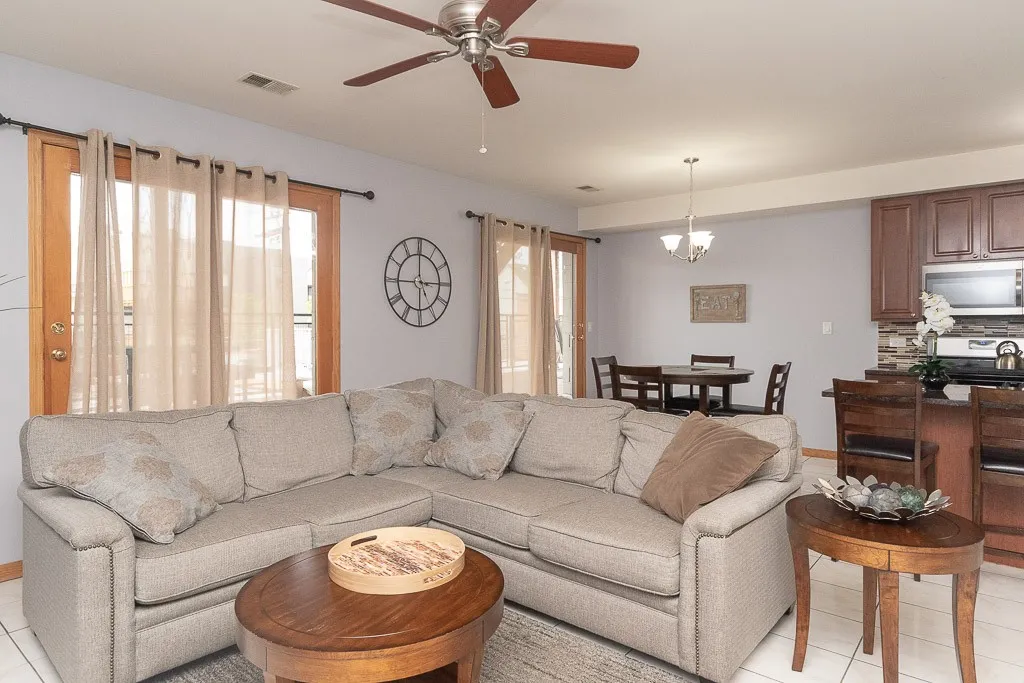 1222 W Belmont, , 60657 60657-unit#3-Chicago-IL