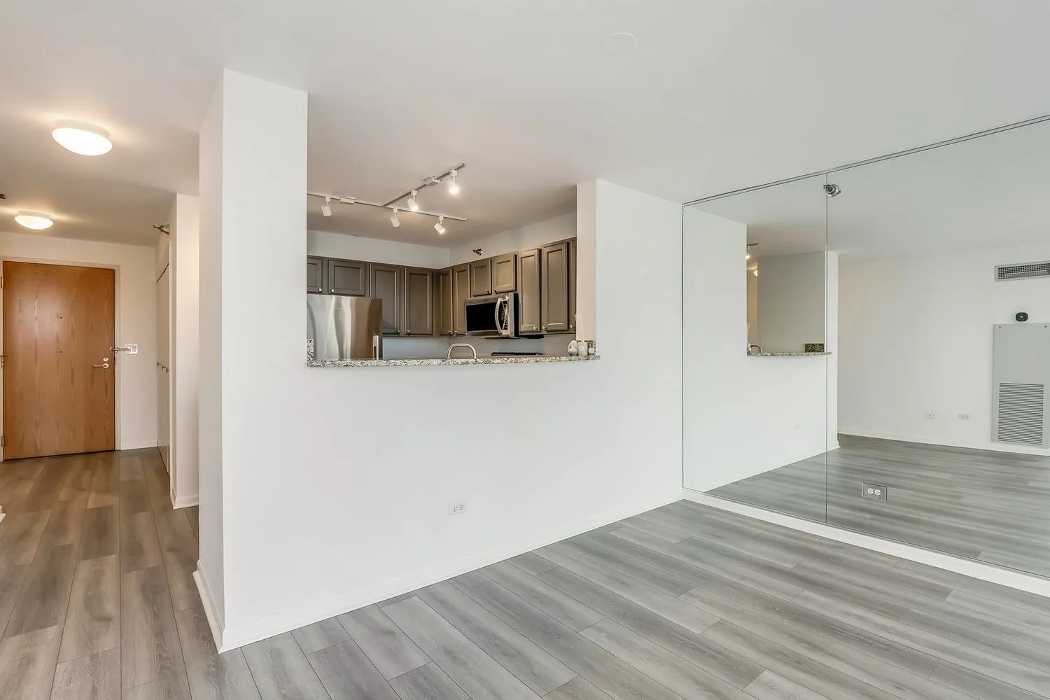 345 N La Salle Dr   60654 60654-unit#3002-Chicago-IL