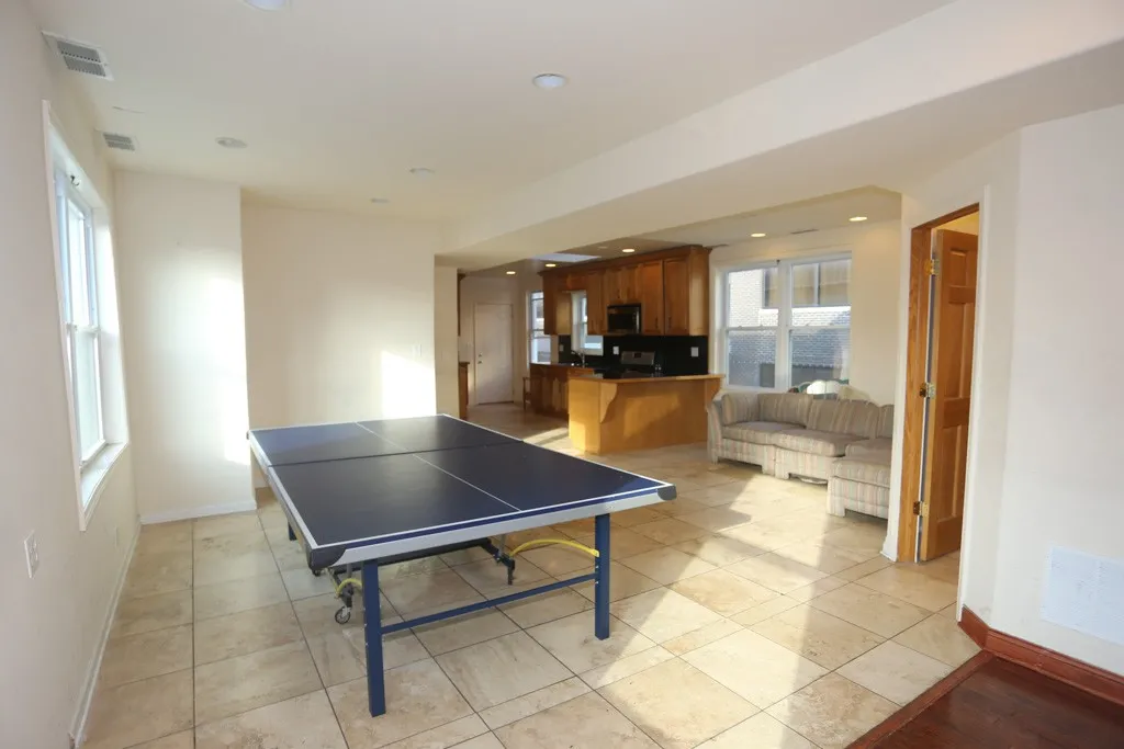 2458 N Clybourn, ,  60614 60614-unit#F3-Chicago-IL