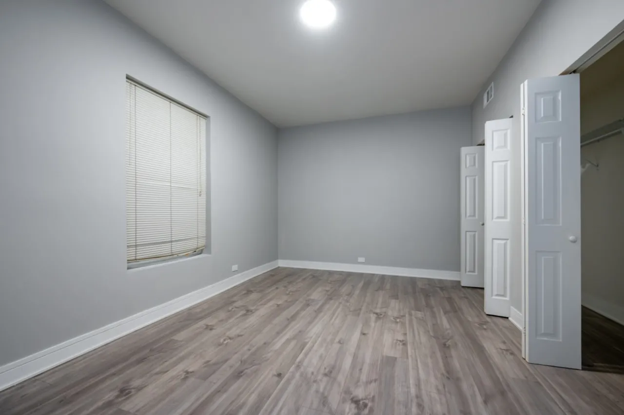 921 W Wilson Ave   60640 60640-unit#1W-Chicago-IL