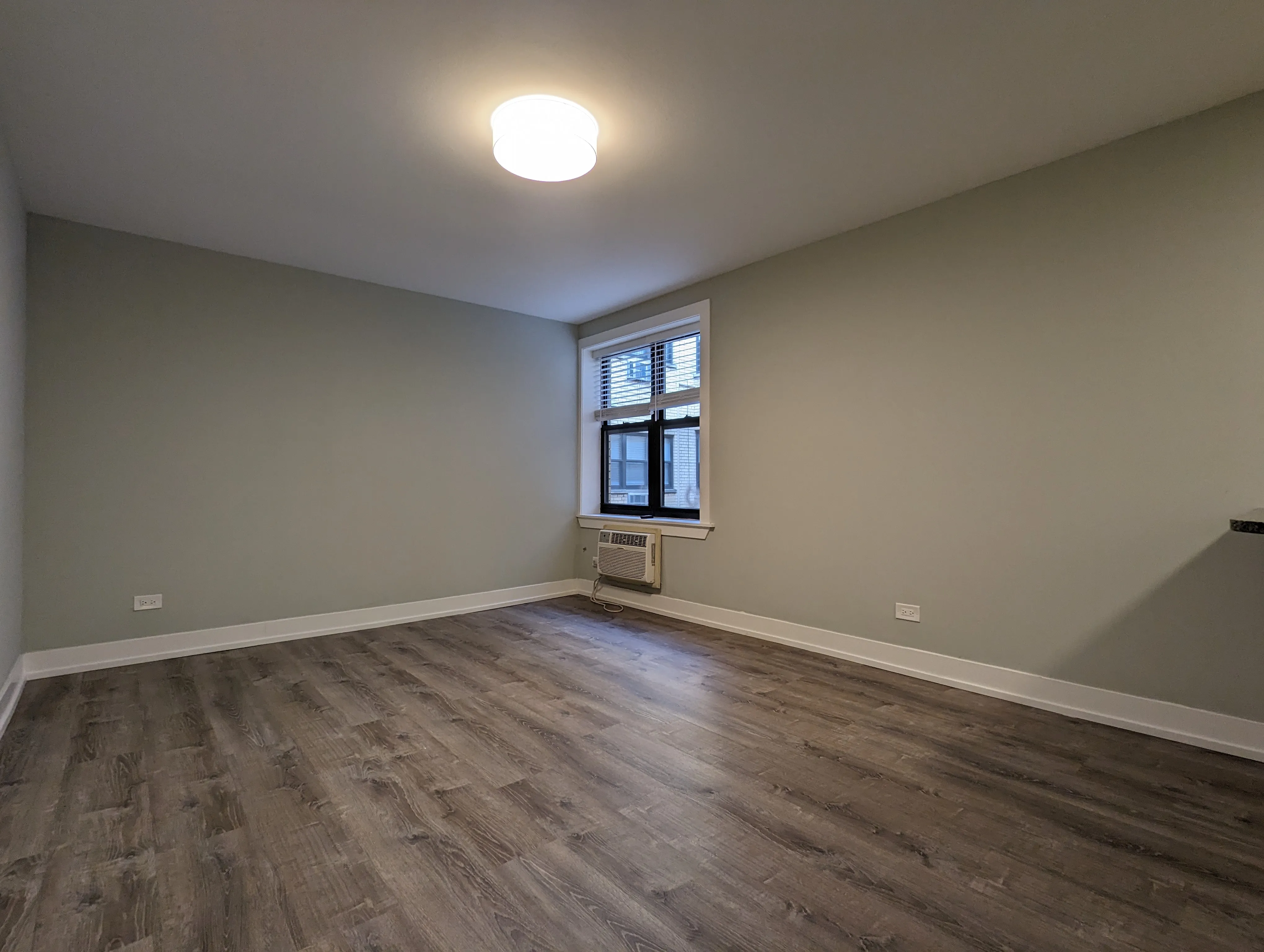 445 W Barry Ave   60657 60657-unit#323-Chicago-IL