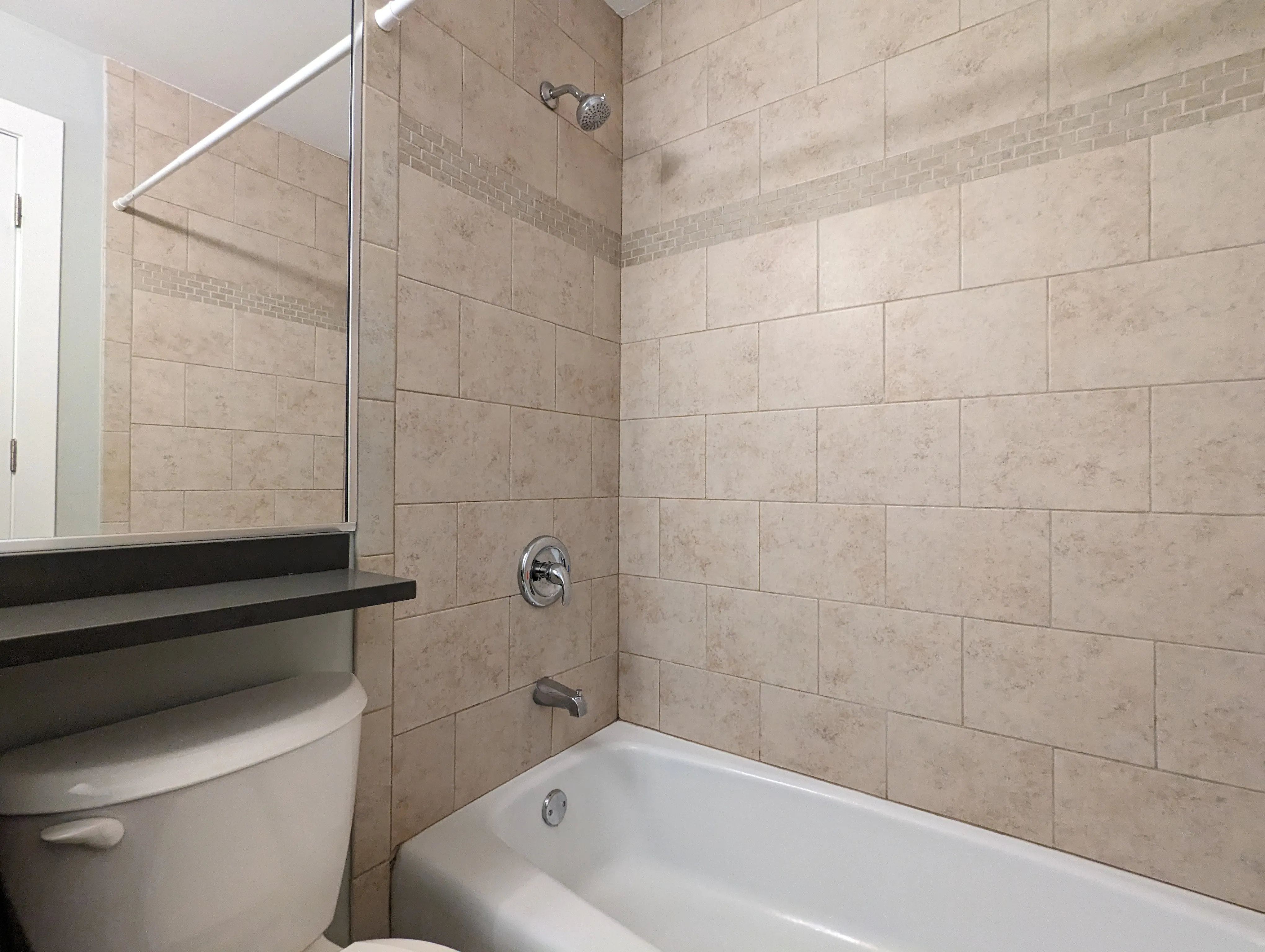 445 W Barry Ave   60657 60657-unit#323-Chicago-IL