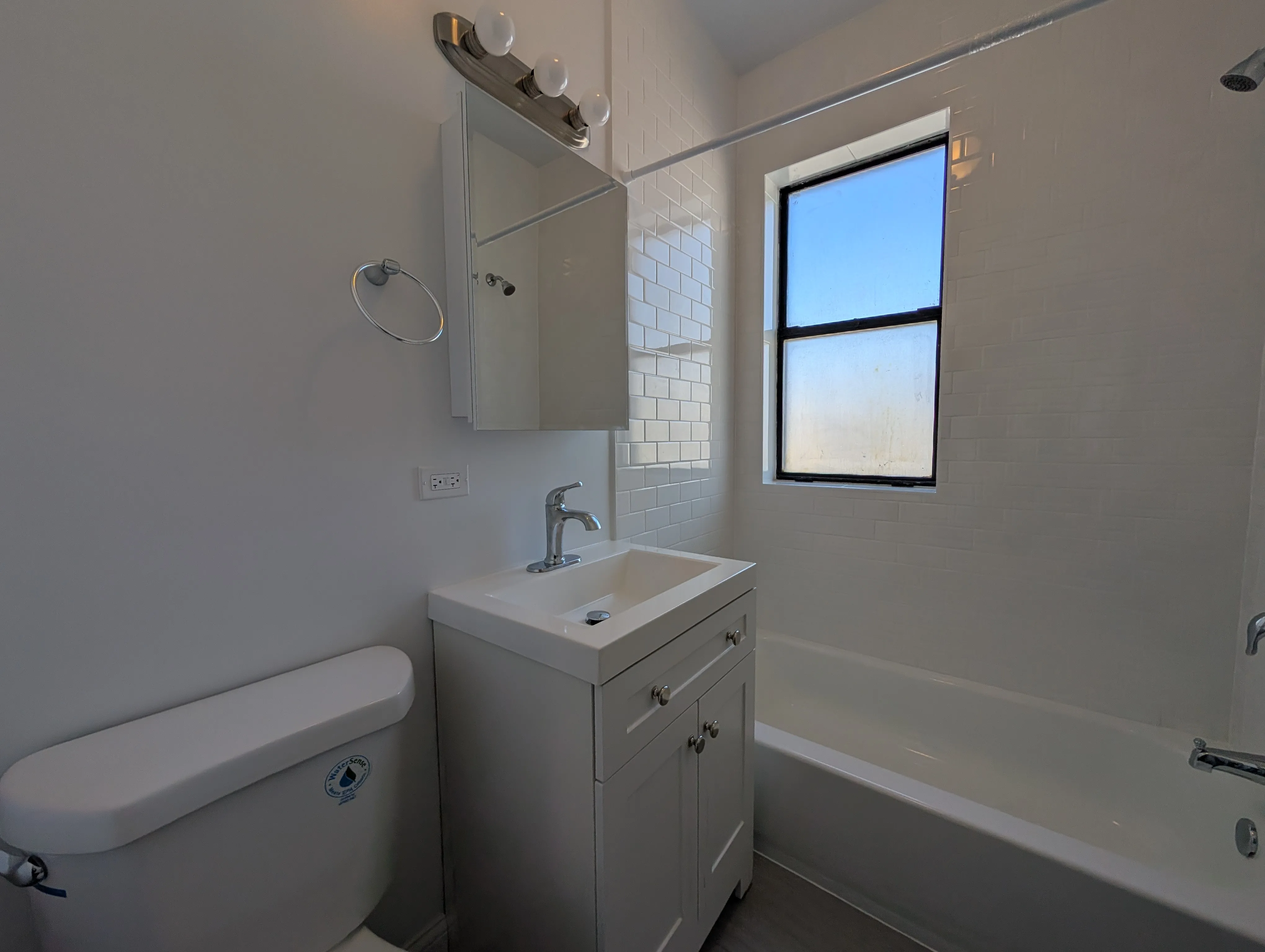 1540 N Kedzie Ave   60651 60651-unit#1M-Chicago-IL