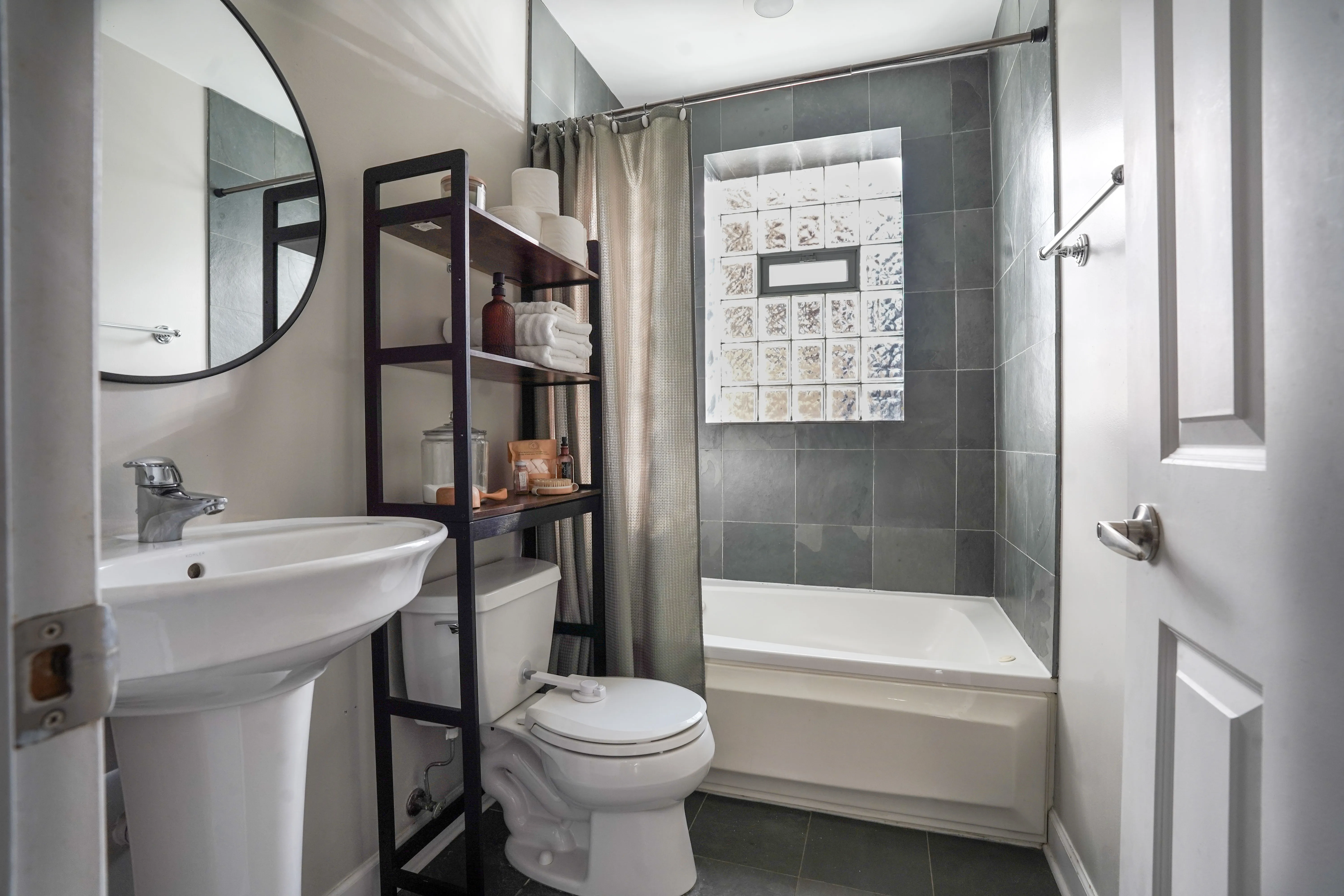 2114 N Spaulding Ave   60647 60647-unit#1-Chicago-IL