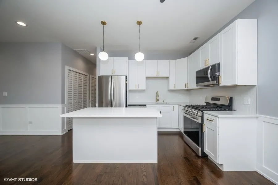 4014 S Ellis Ave 60653 60653-The Ellis-unit#8-Chicago-IL