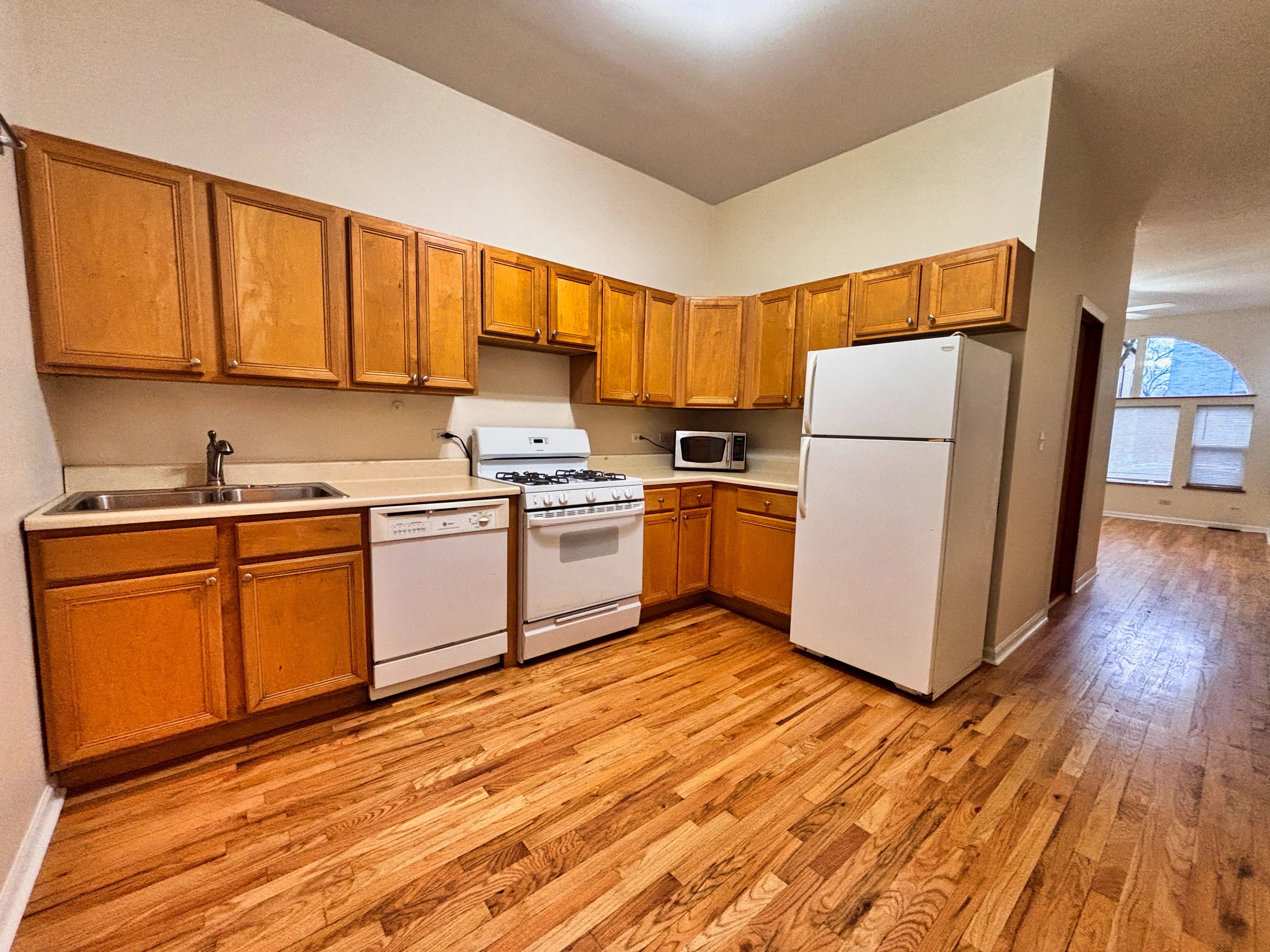 2951 W Lyndale St   60647 60647-unit#1F-Chicago-IL