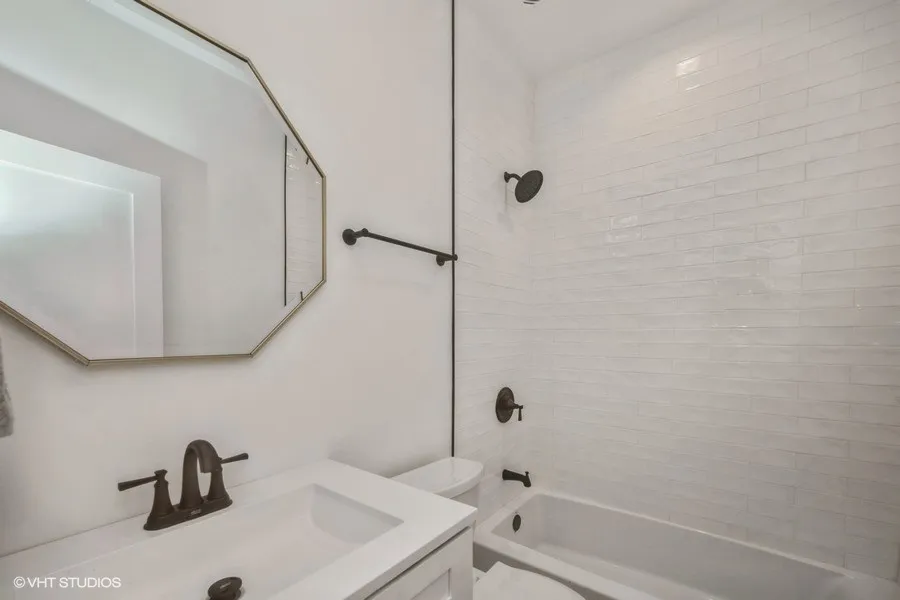 4014 S Ellis Ave 60653 60653-The Ellis-unit#8-Chicago-IL