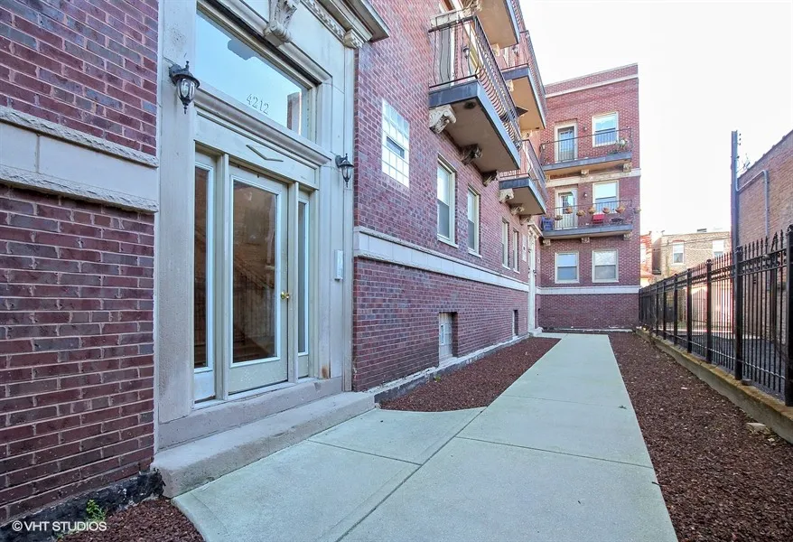 4212 S King Dr 60653 60653-unit#3W-Chicago-IL