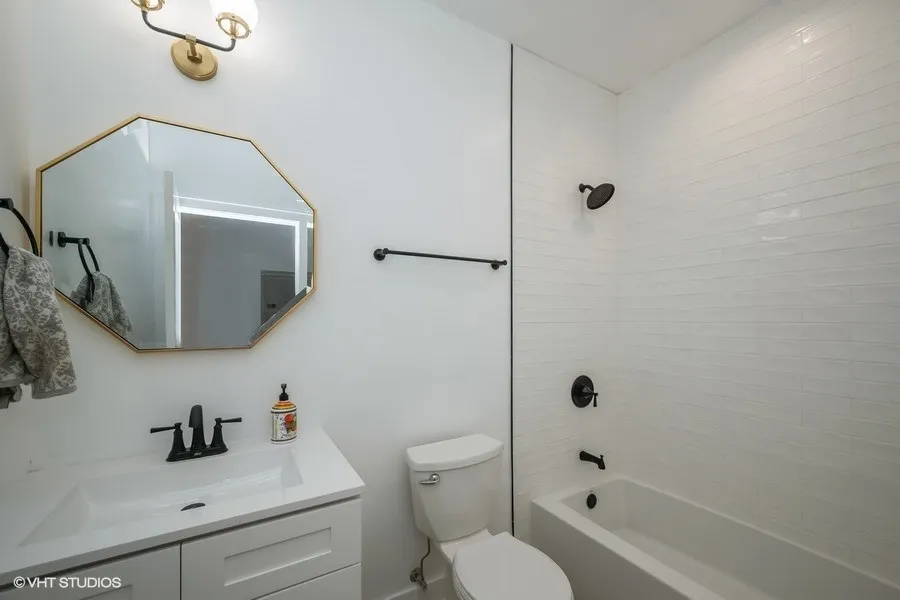 4014 S Ellis Ave 60653 60653-The Ellis-unit#8-Chicago-IL