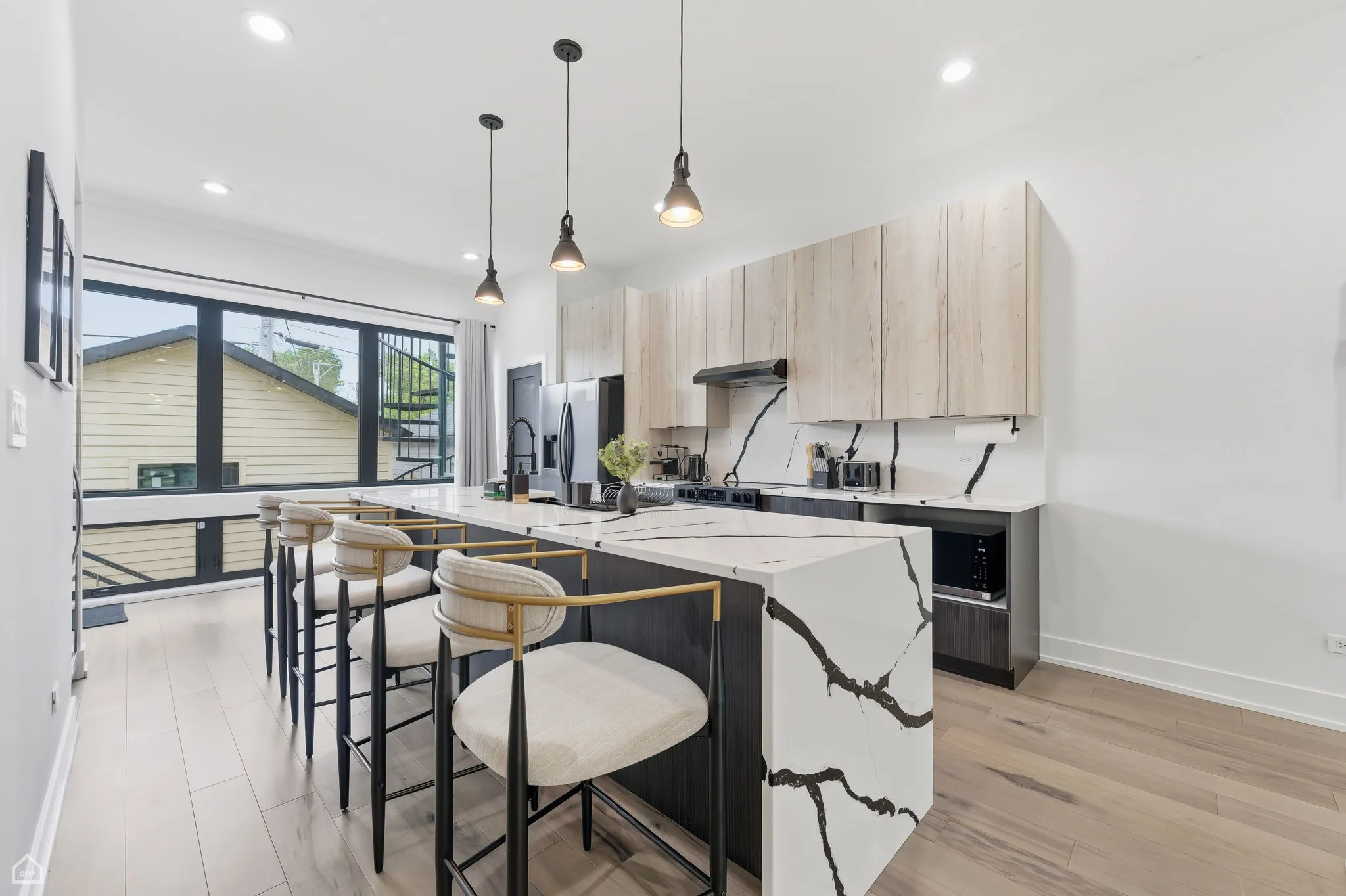 4210 W 5th Ave 60624 60624-Chicago-IL