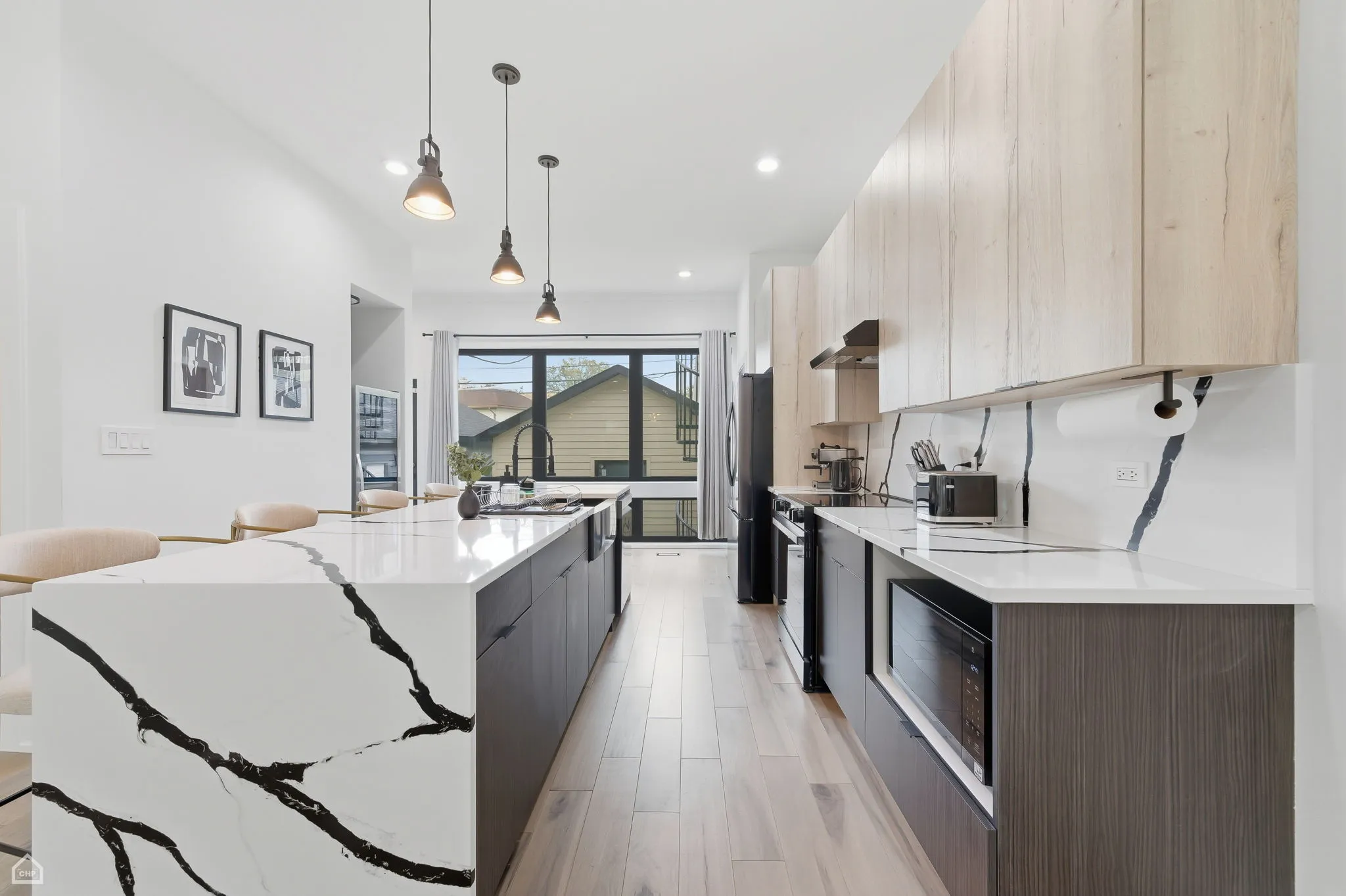 4210 W 5th Ave 60624 60624-Chicago-IL