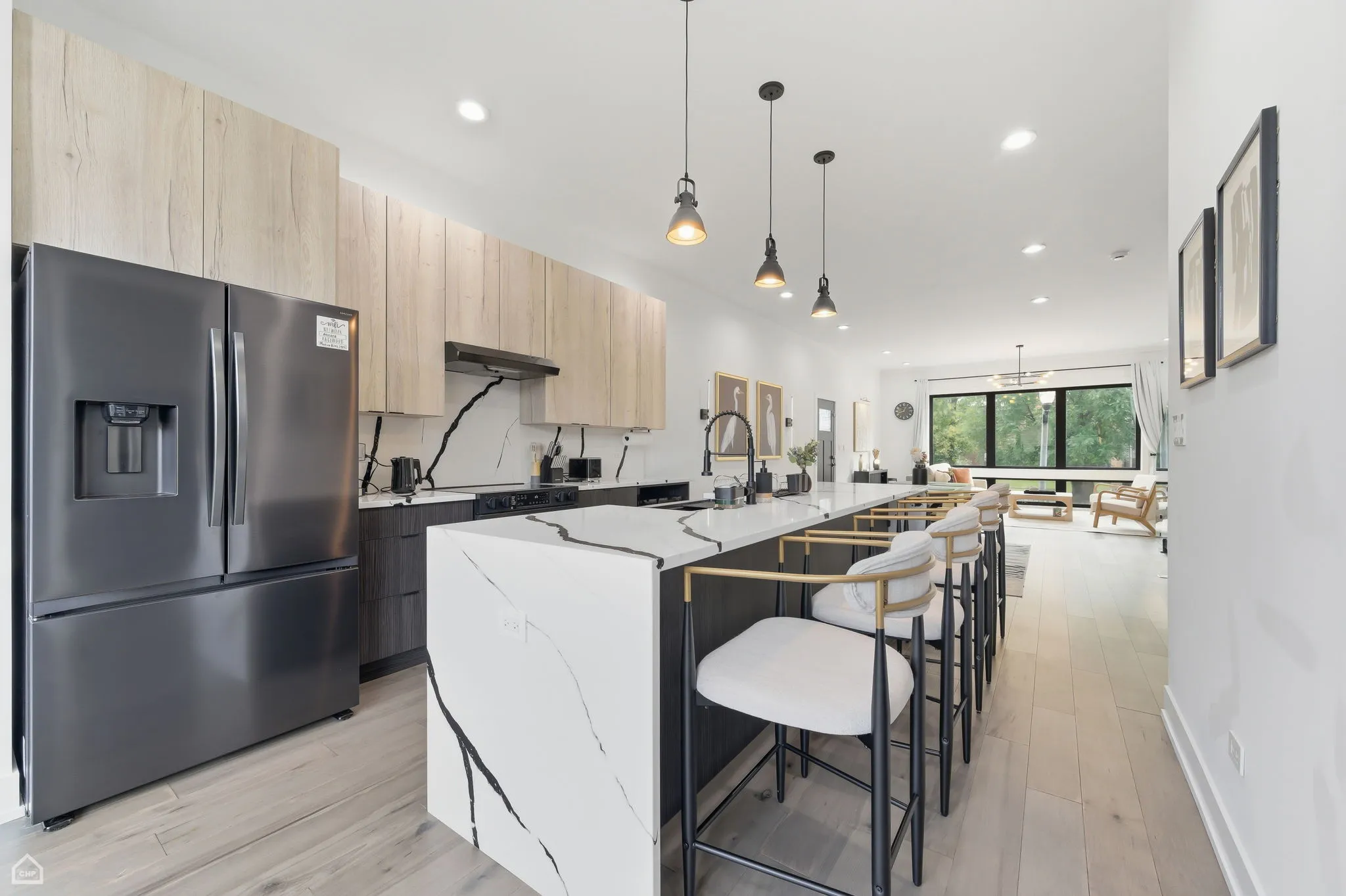 4210 W 5th Ave 60624 60624-Chicago-IL