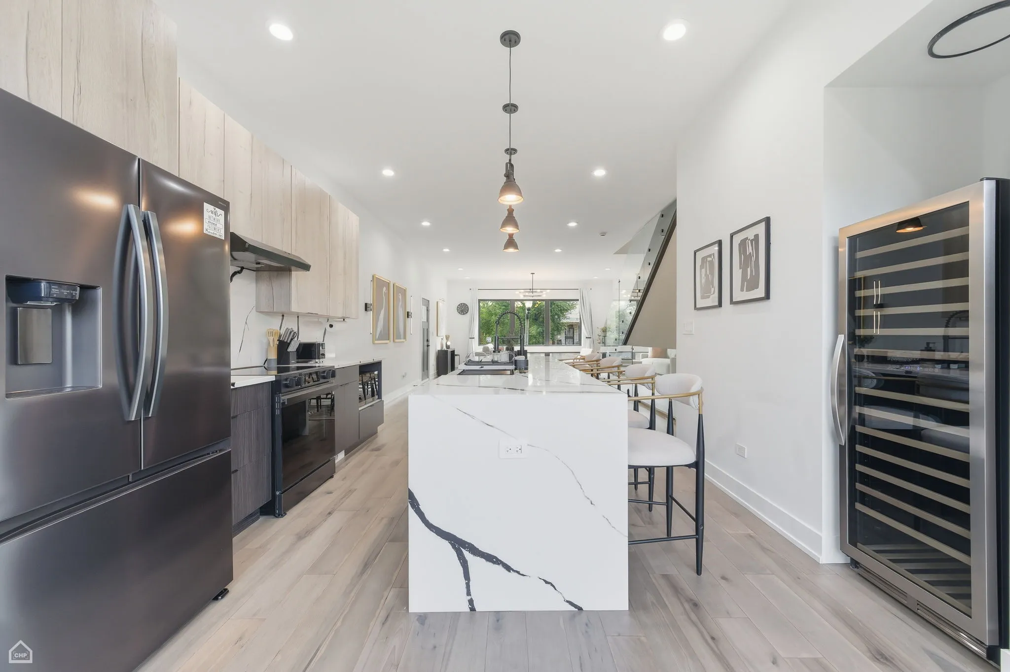 4210 W 5th Ave 60624 60624-Chicago-IL