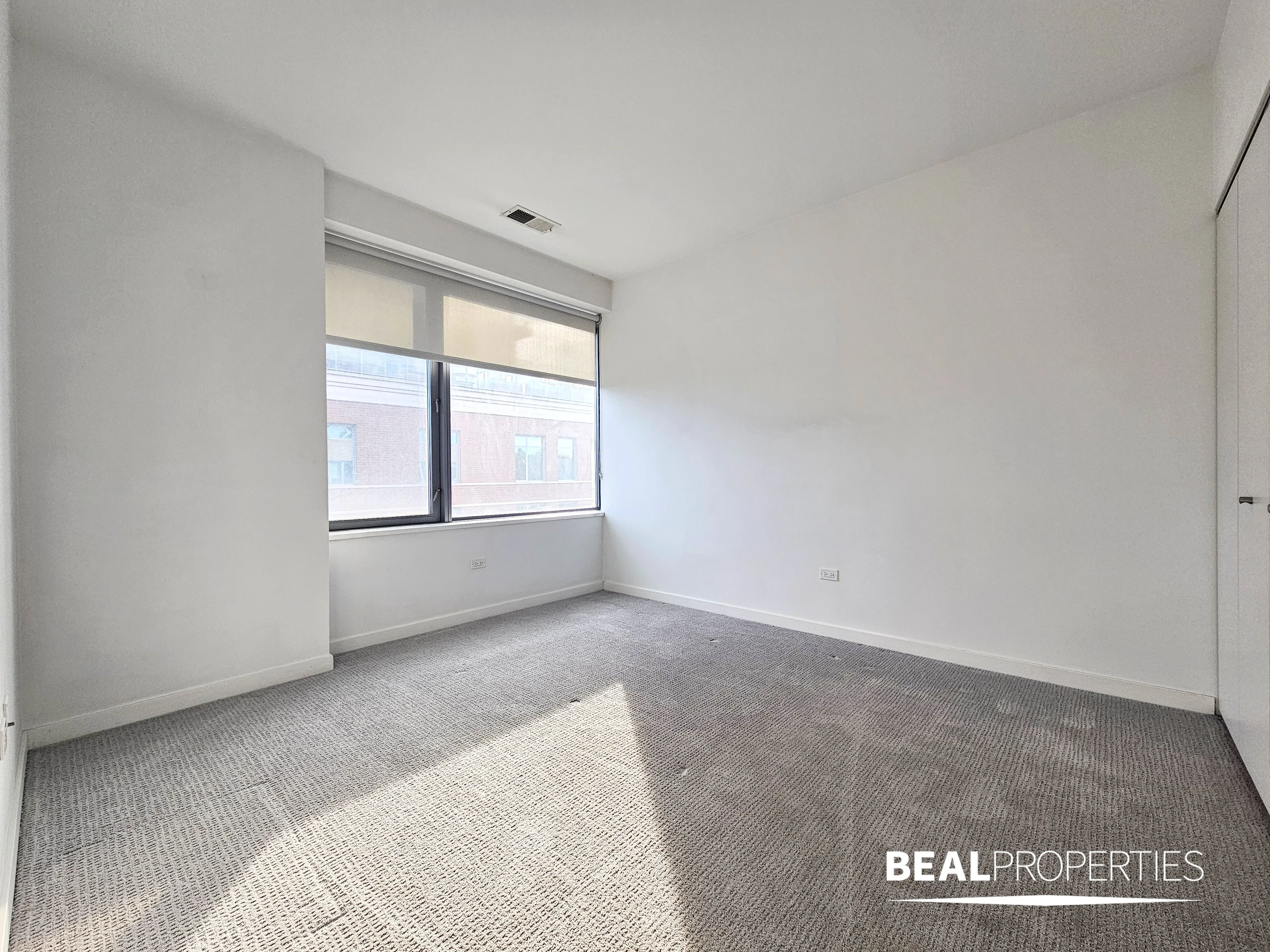 558 W Webster Ave   60614 60614-Chicago-IL