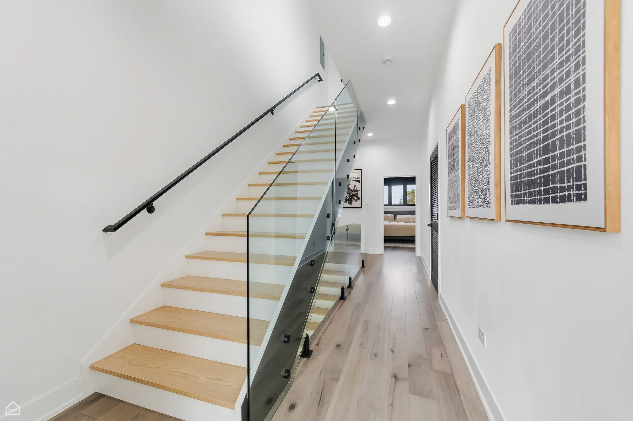 4210 W 5th Ave 60624 60624-Chicago-IL