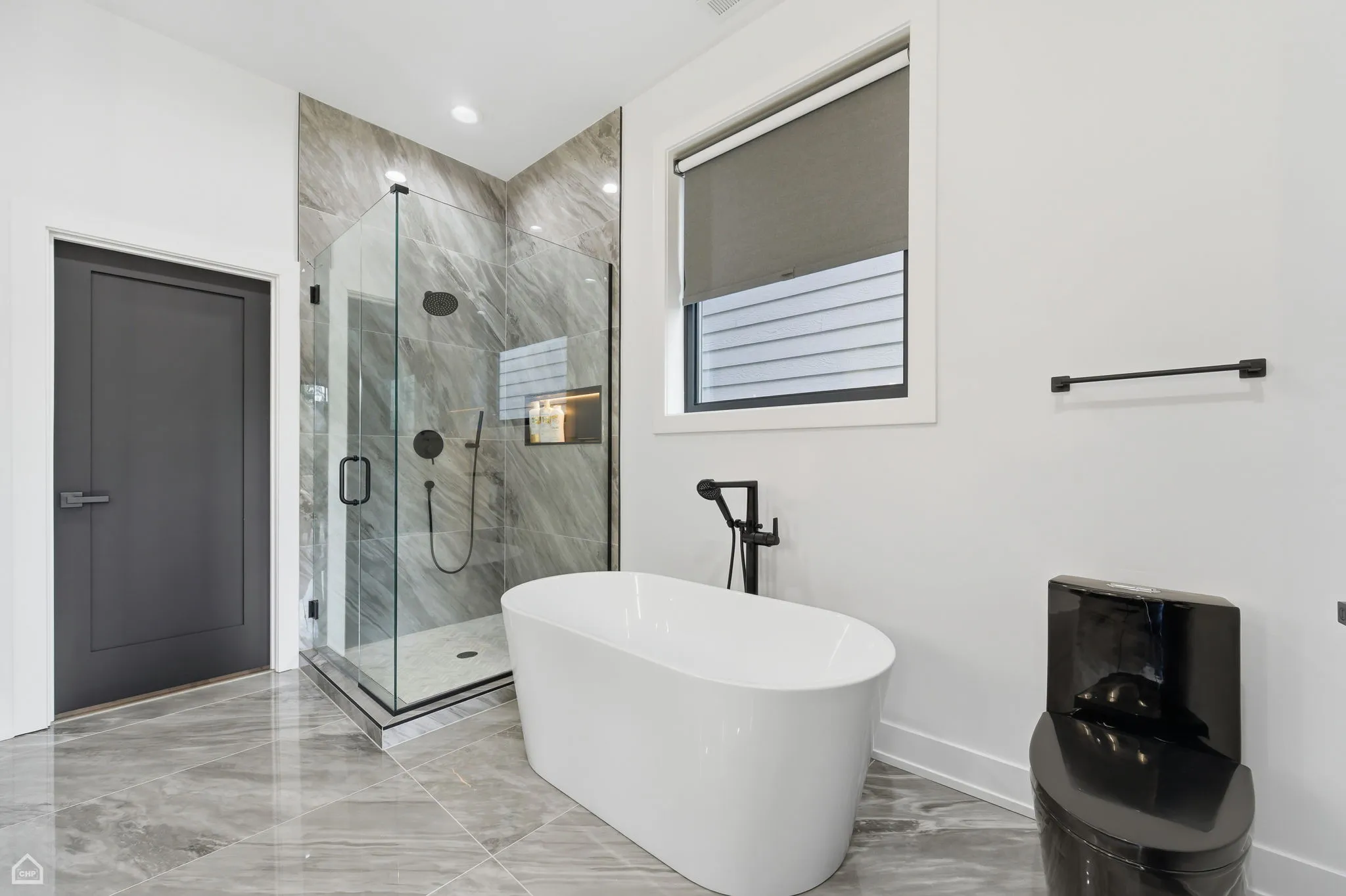 4210 W 5th Ave 60624 60624-Chicago-IL