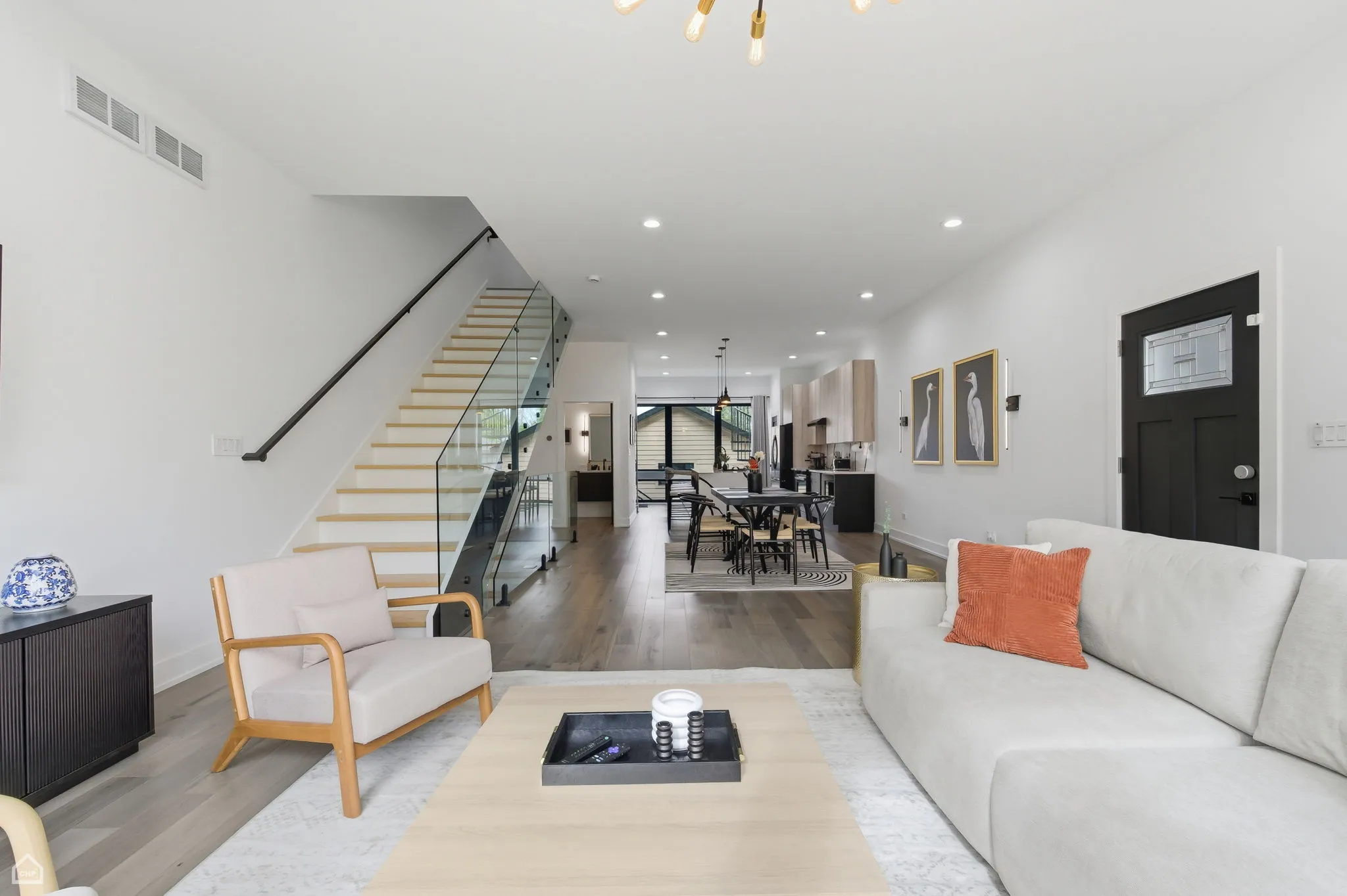 4210 W 5th Ave 60624 60624-Chicago-IL