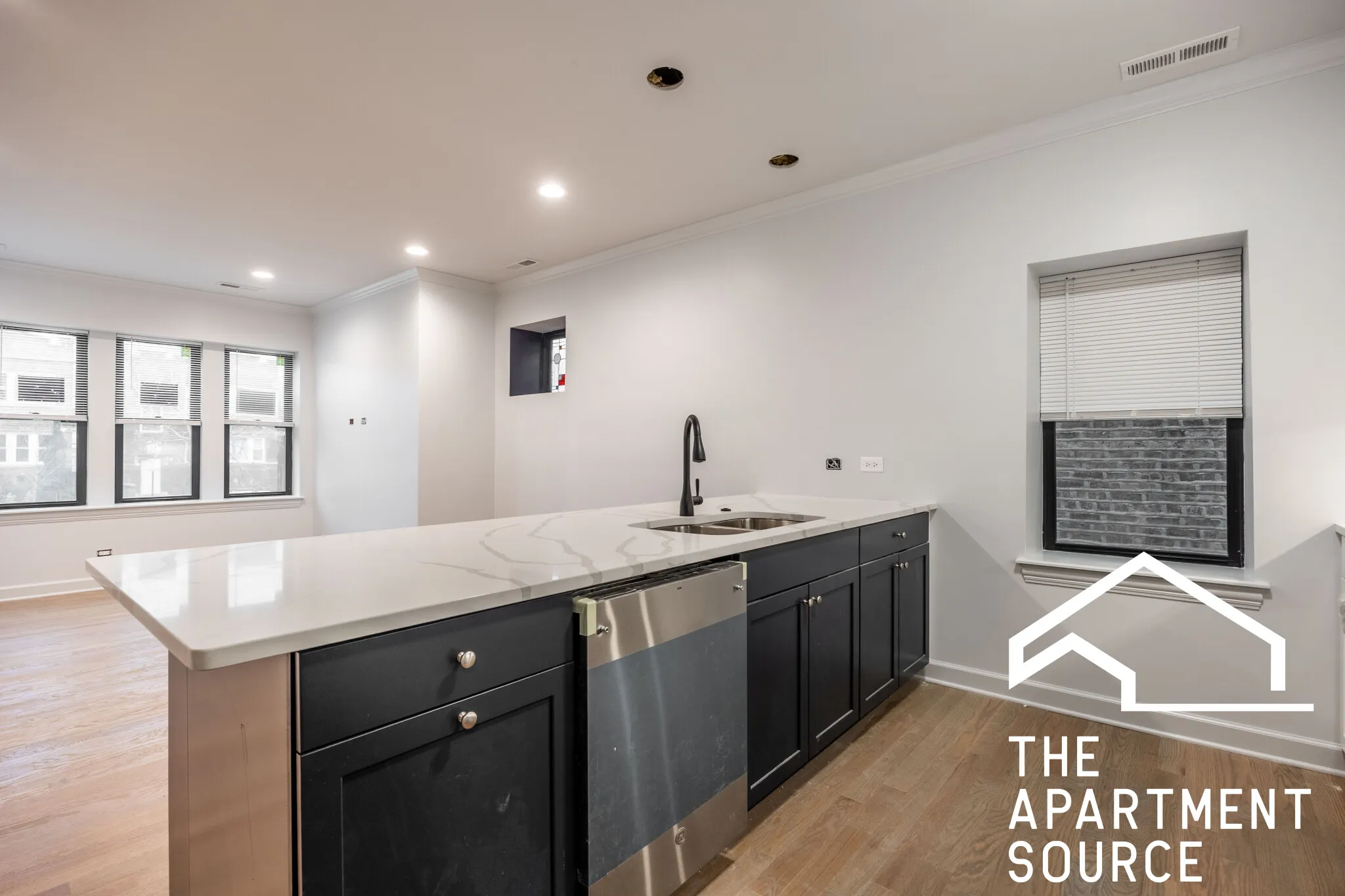 3708 N Sawyer Ave 60618 60618-unit#1-Chicago-IL