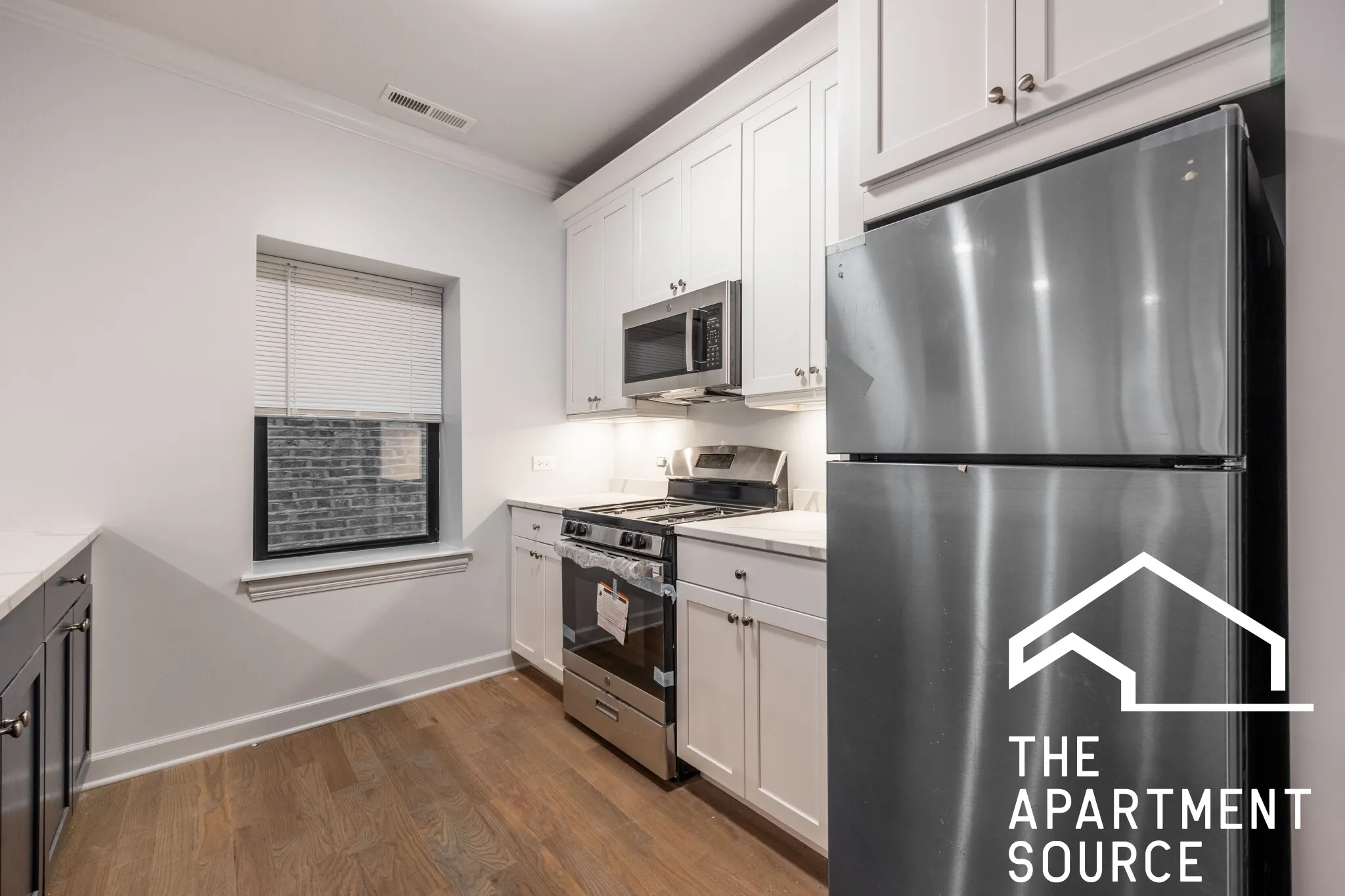 3708 N Sawyer Ave   60618 60618-unit#1-Chicago-IL