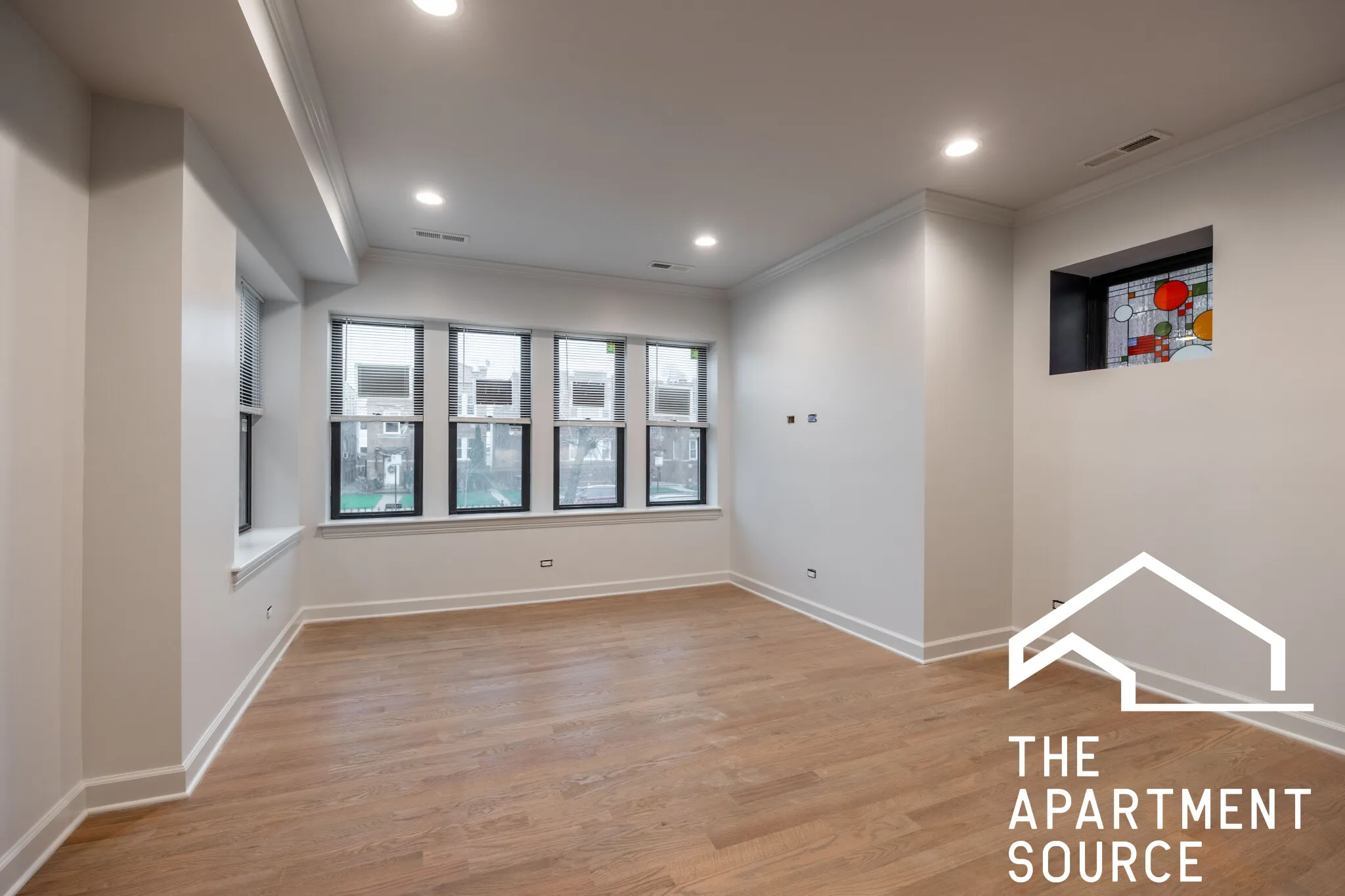 3708 N Sawyer Ave   60618 60618-unit#1-Chicago-IL