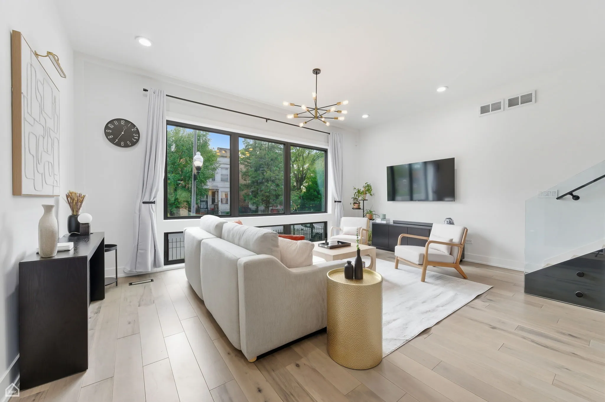 4210 W 5th Ave 60624 60624-Chicago-IL