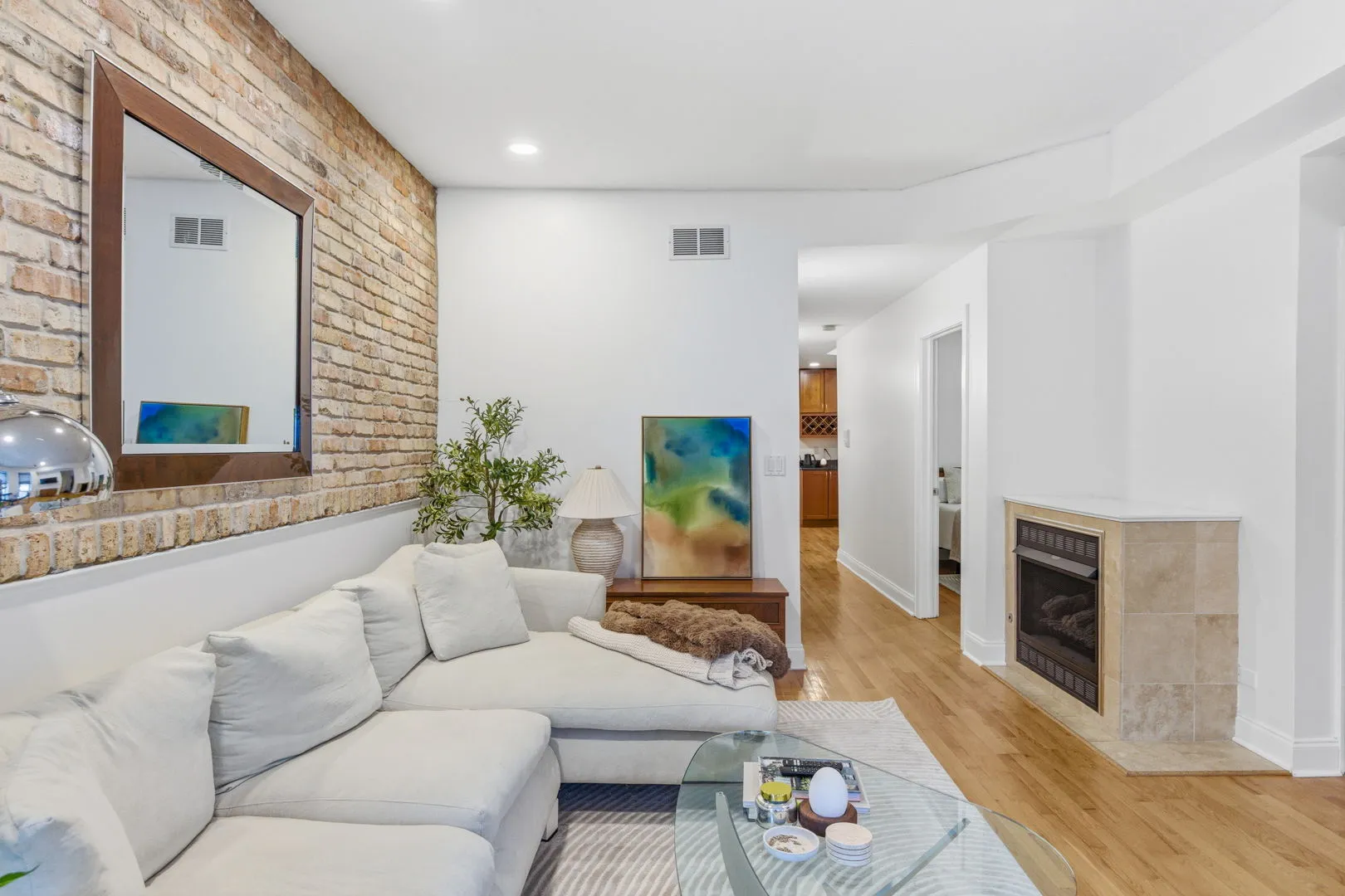 2228 N Seeley Ave   60647 60647-unit#2-Chicago-IL