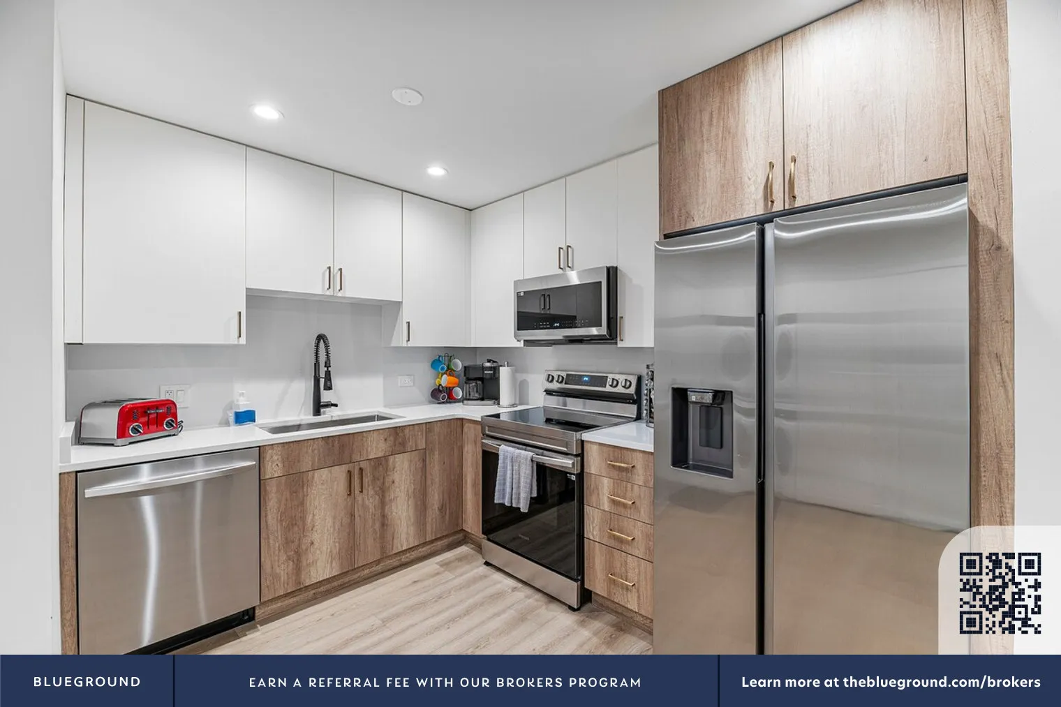 2335 W Touhy Ave 60645 60645-Building North Claremont Avenue - schneidergroup-unit#ID1062699P-Chicago-IL