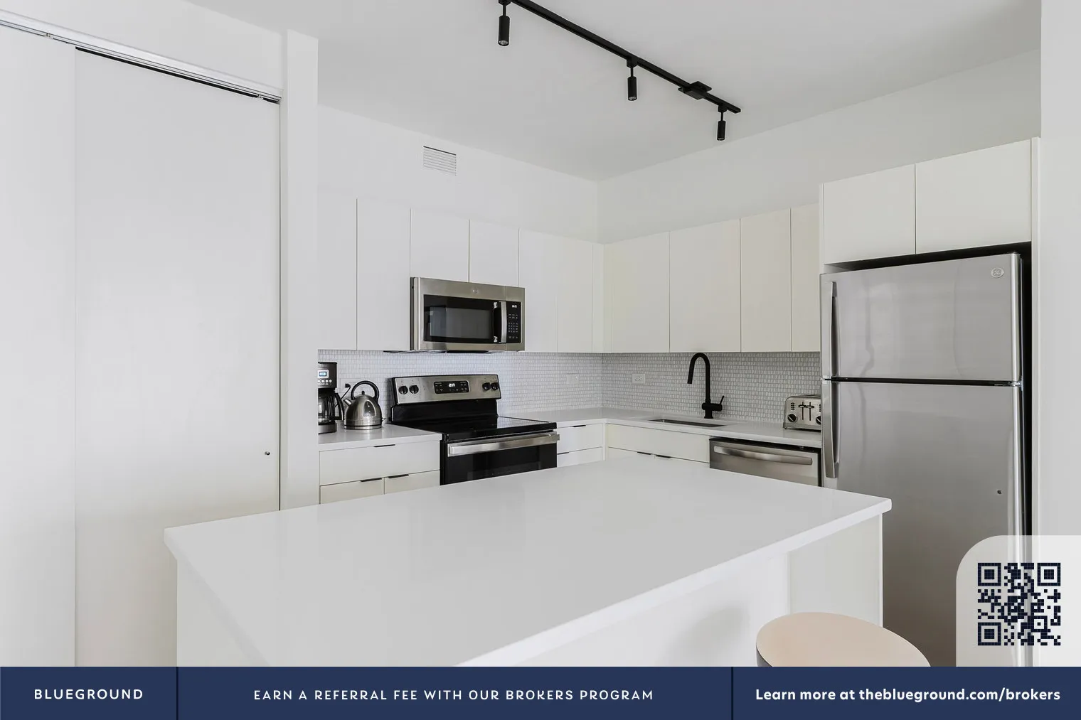 21 E Chestnut St 60611 60611-21 E Chestnut-unit#ID1376-Chicago-IL