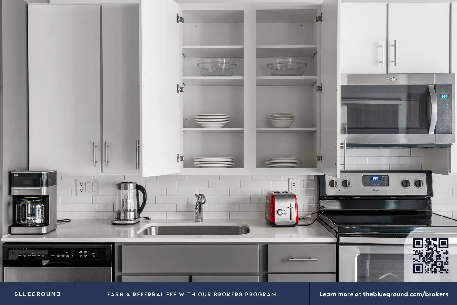 215 W Lake St   60606 60606-Linea-unit#ID1344-Chicago-IL