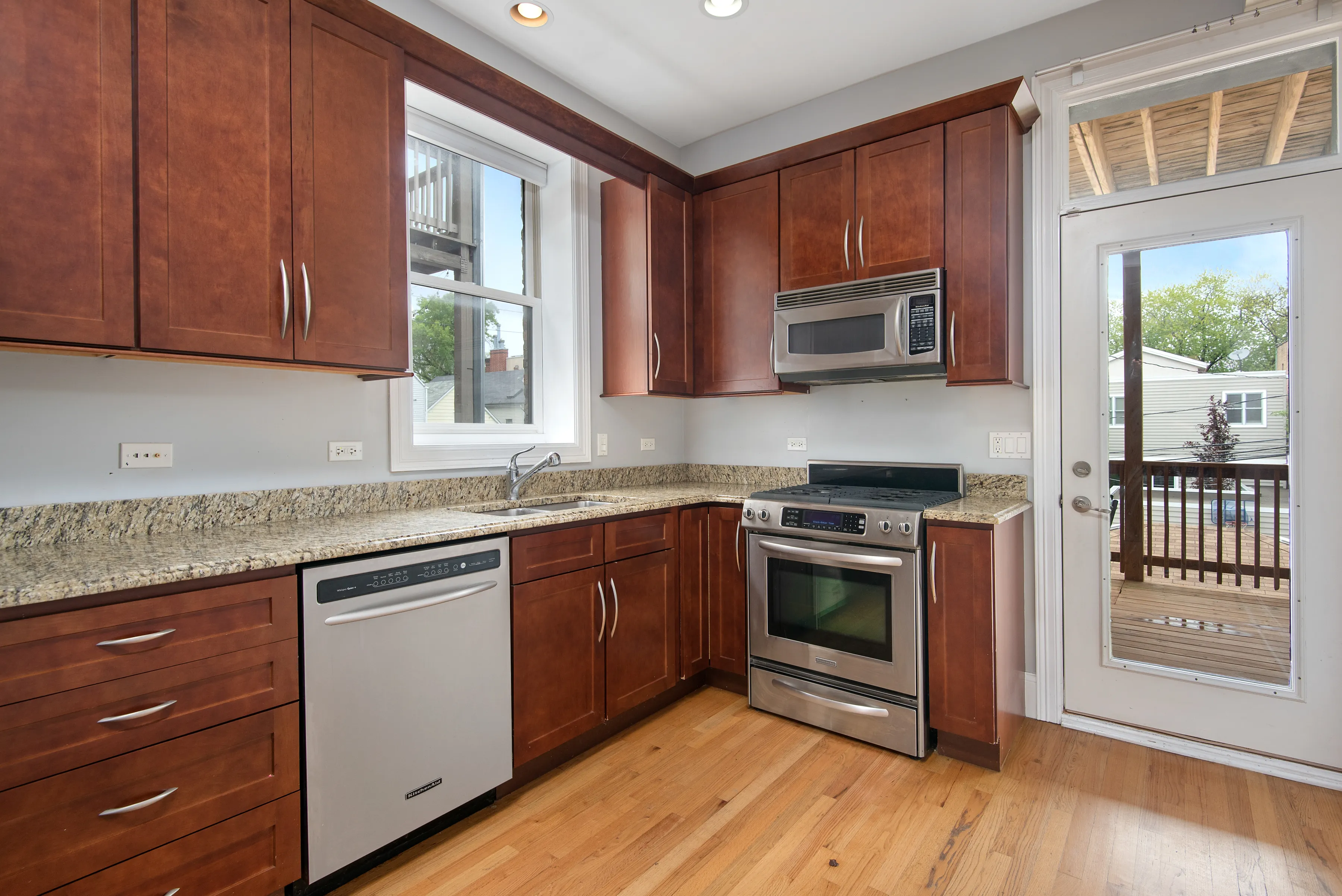 1140 W Oakdale Ave 60657 60657-unit#2-Chicago-IL