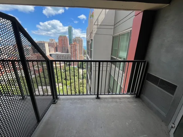 900 S Clark St   60605 60605-unit#1201-Chicago-IL