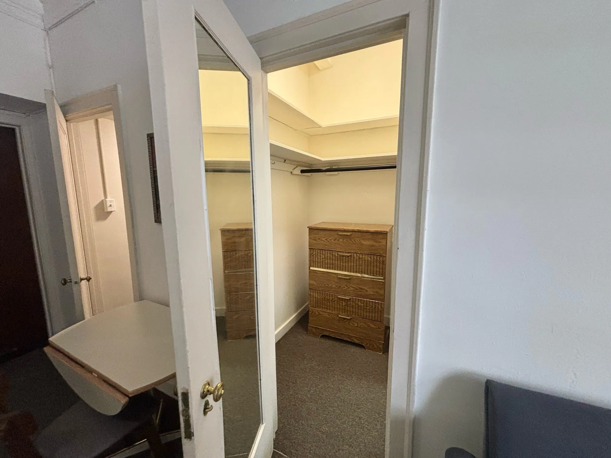 1220 N State Pkwy   60610 60610-Canterbury Court Apartments-Chicago-IL