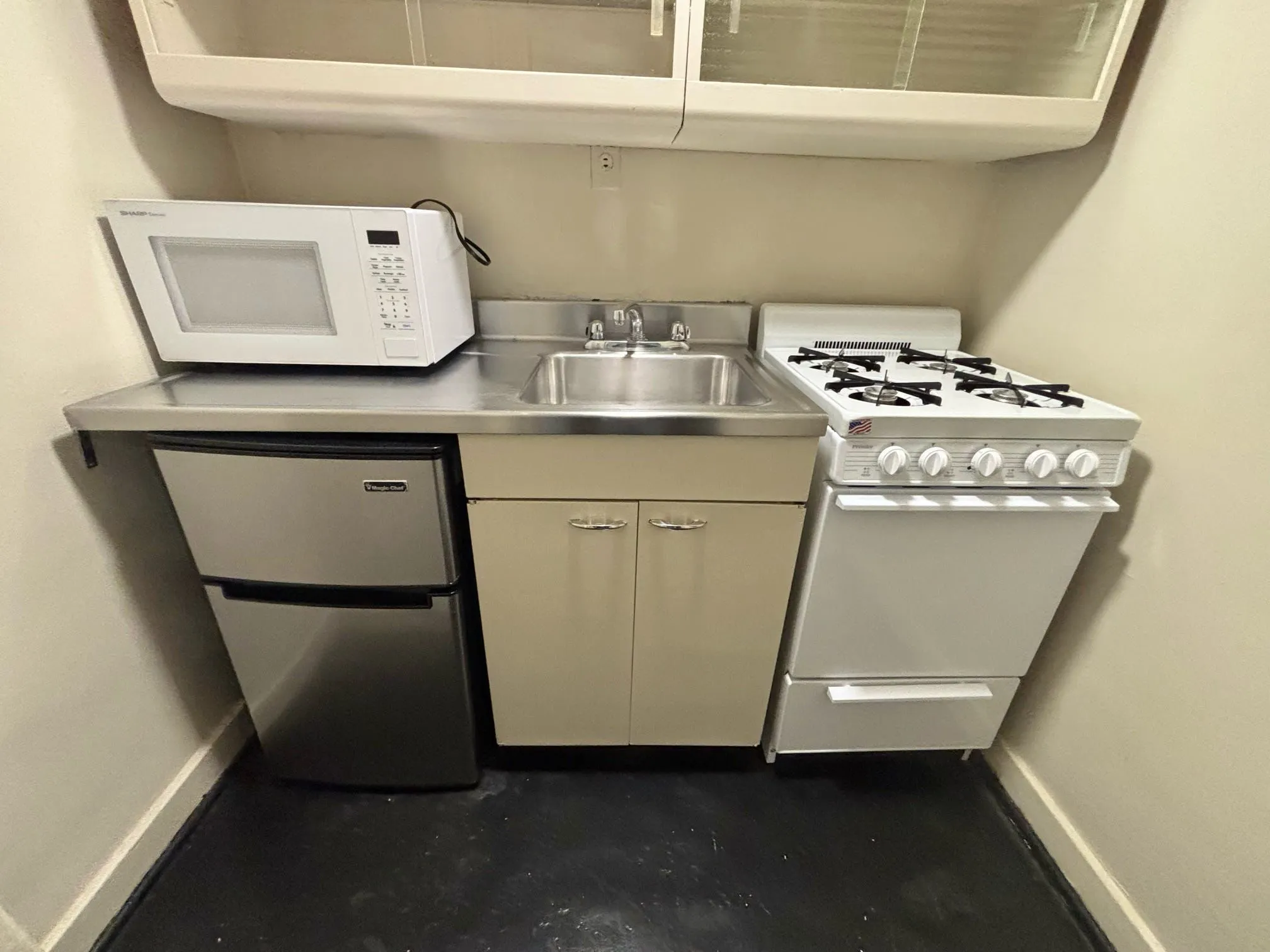 1220 N State Pkwy   60610 60610-Canterbury Court Apartments-Chicago-IL