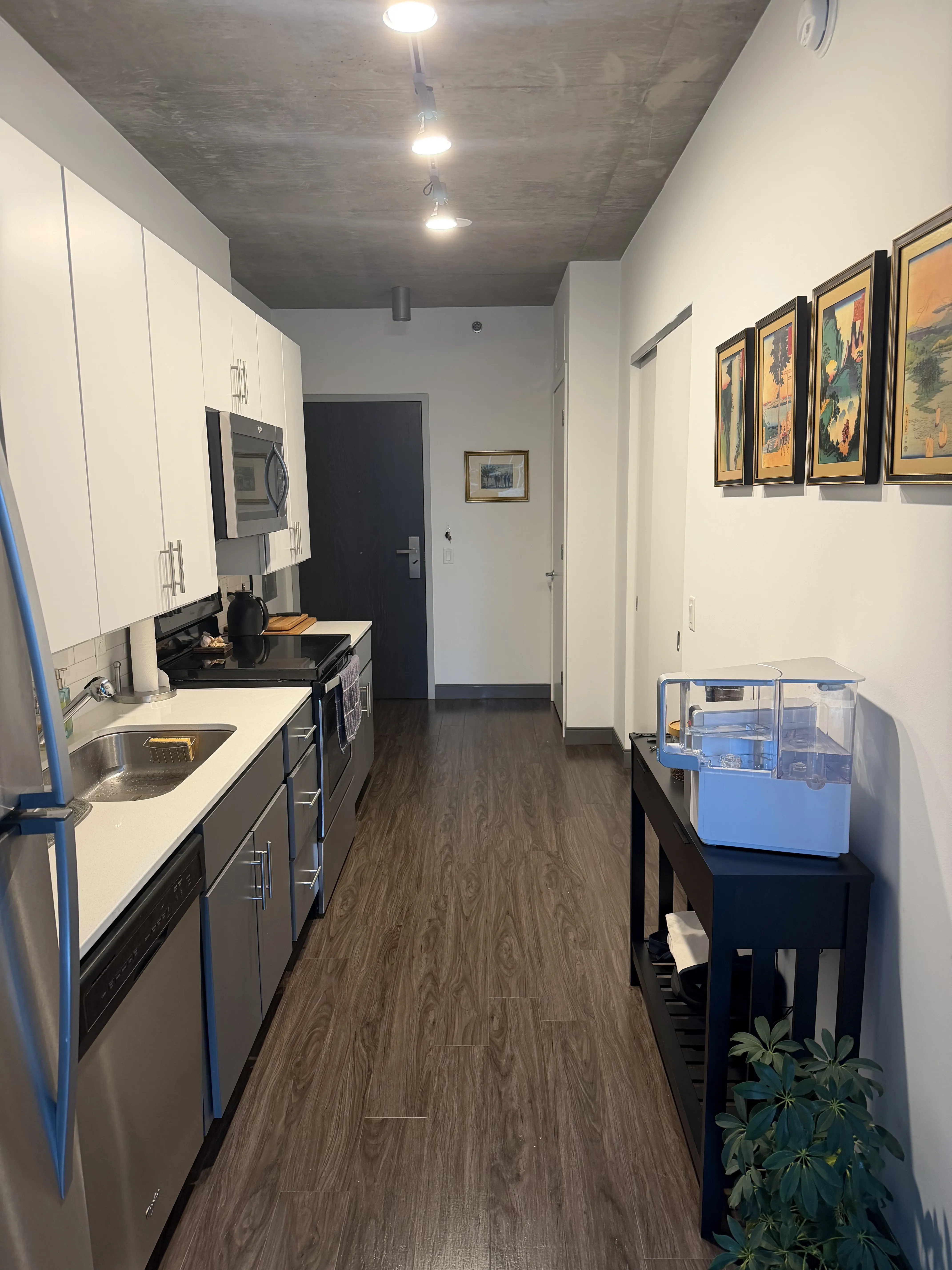 215 W Lake St   60606 60606-LINEA-unit#1410-Chicago-IL