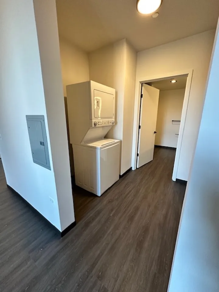 150 N Ashland Ave   60607 60607-unit#514-Chicago-IL