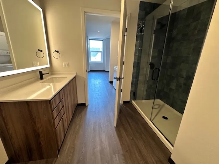 150 N Ashland Ave   60607 60607-unit#514-Chicago-IL