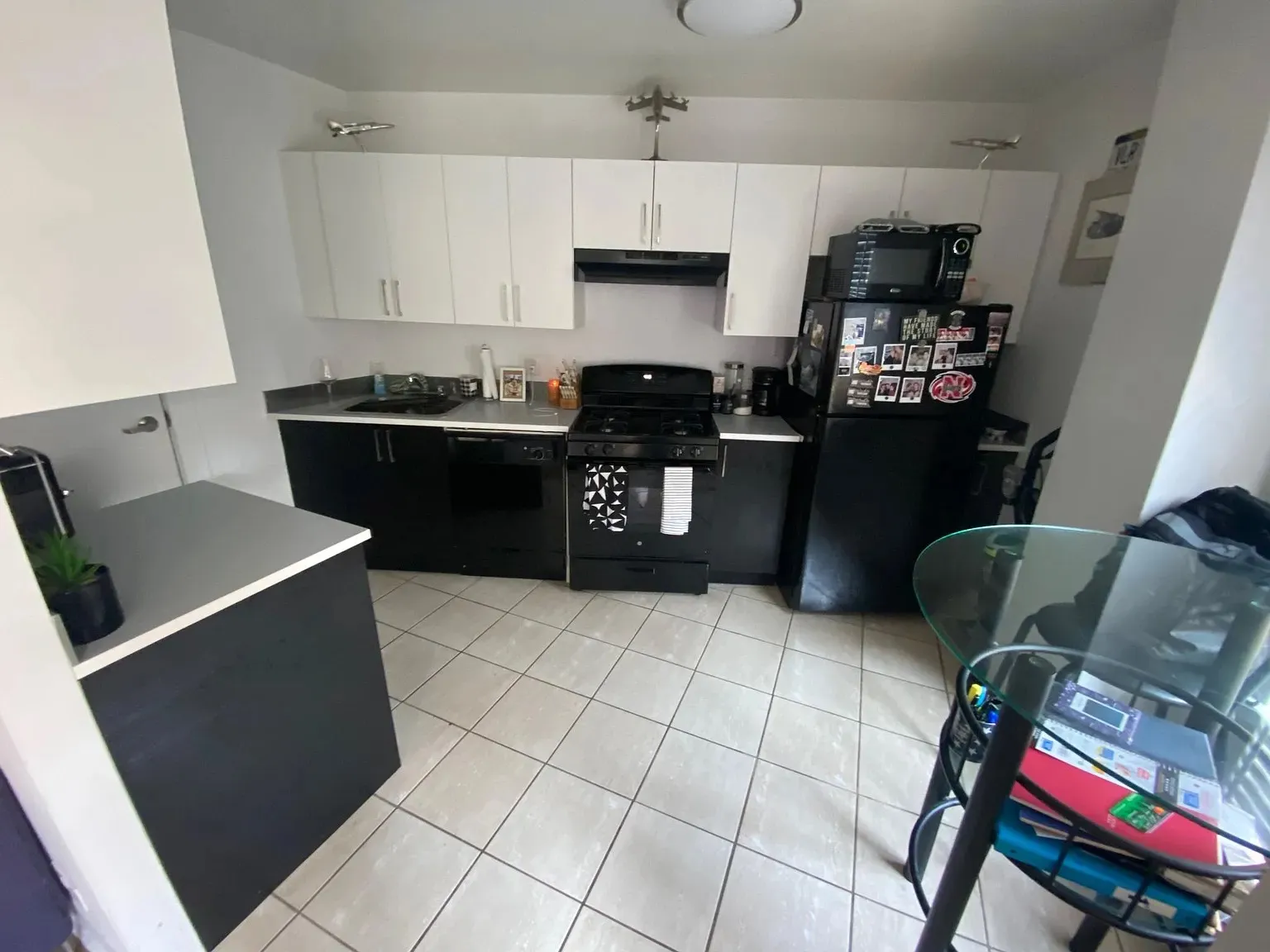 2756 N Pine Grove Ave 60614 60614-Planned Property Management-unit#304-Chicago-IL