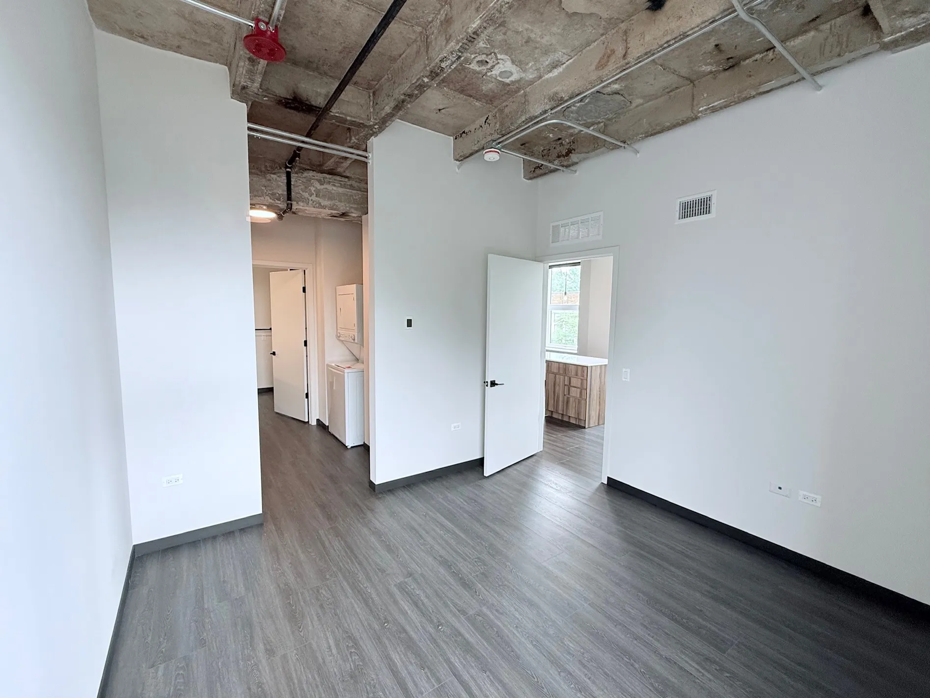150 N Ashland Ave   60607 60607-unit#514-Chicago-IL